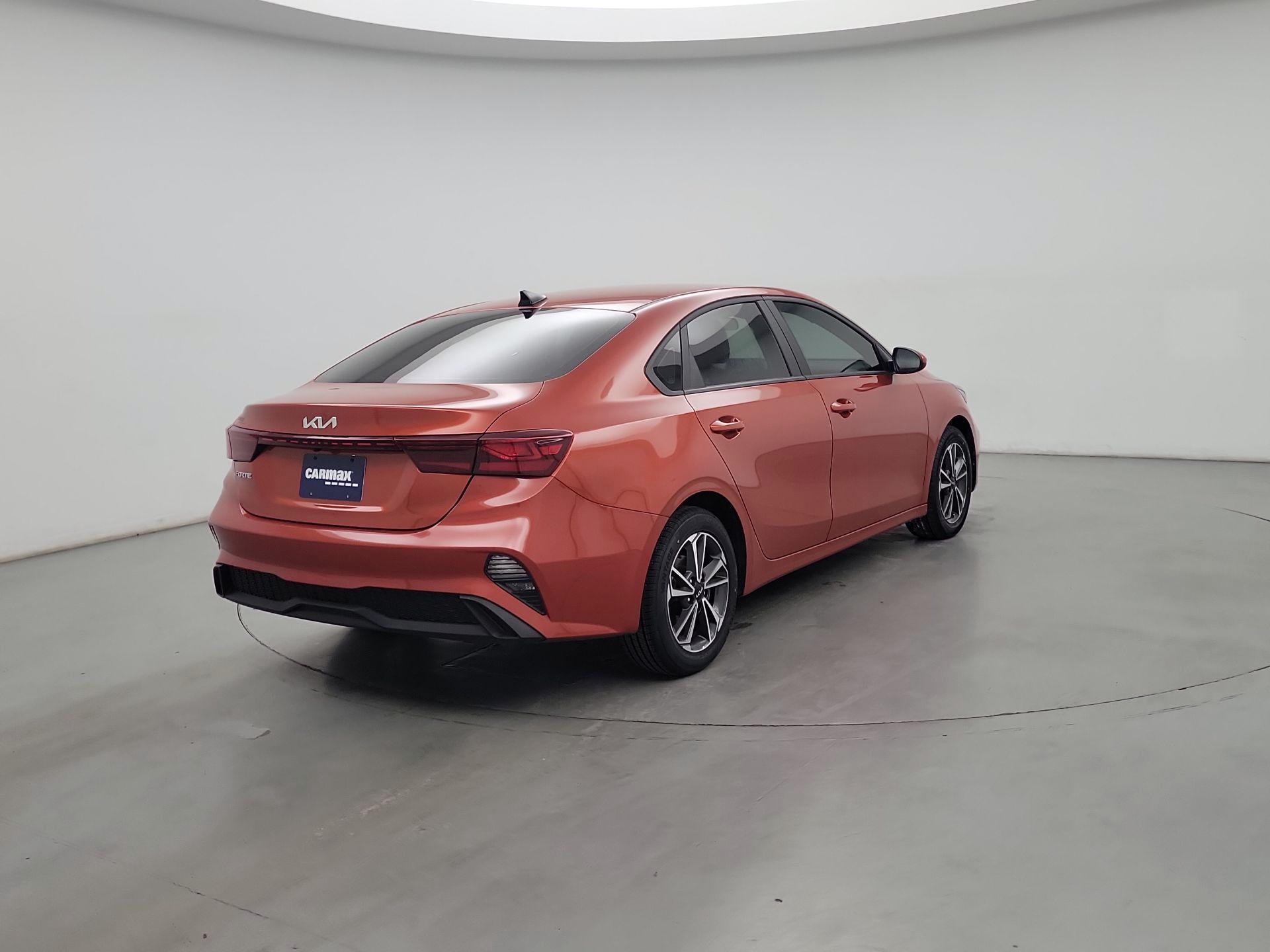 Thumbnail: 2023 Kia Forte - 5