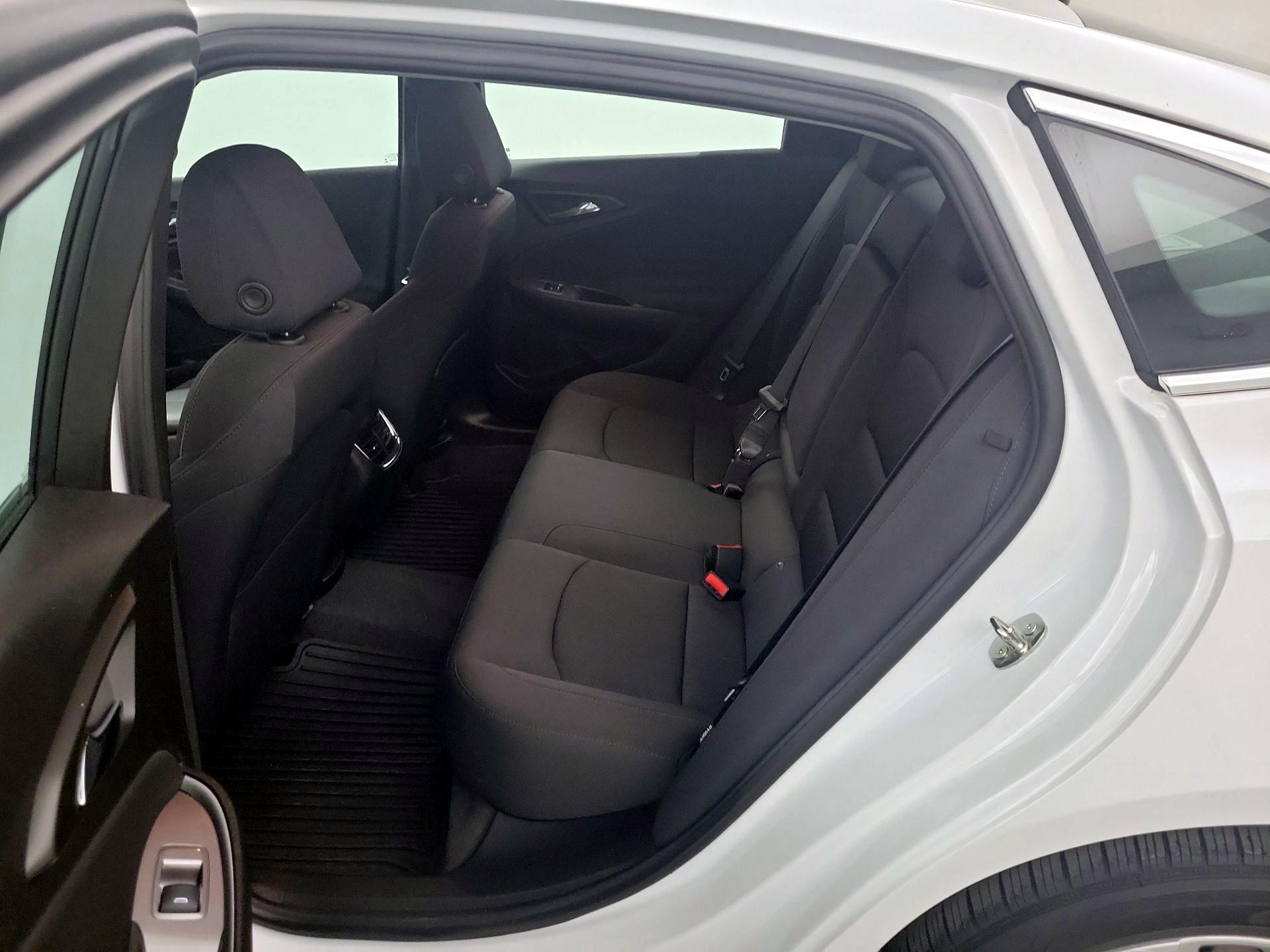 Thumbnail: 2023 Chevrolet Malibu - 17