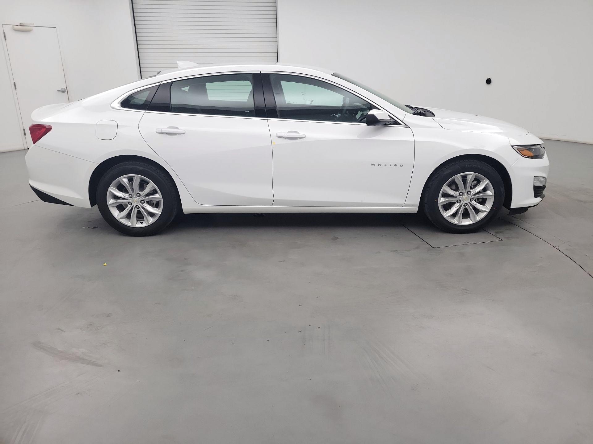 Thumbnail: 2023 Chevrolet Malibu - 4