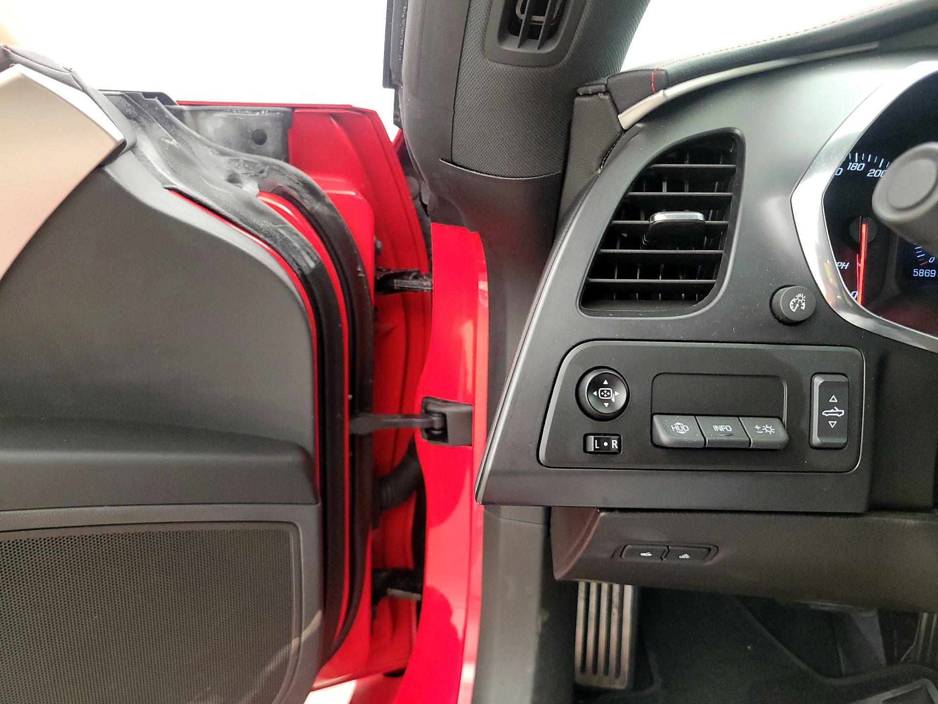 Thumbnail: 2015 Chevrolet Corvette - 13