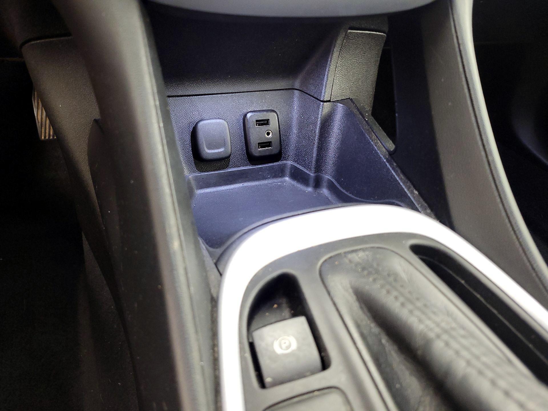 Thumbnail: 2017 Chevrolet Volt - 18