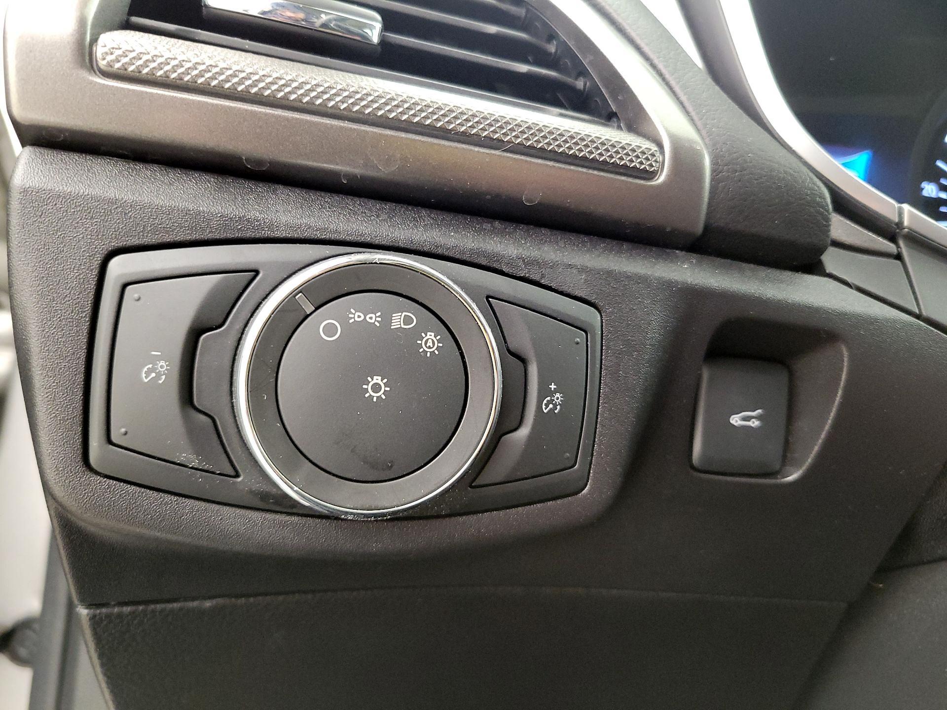 Thumbnail: 2017 Ford Fusion - 13