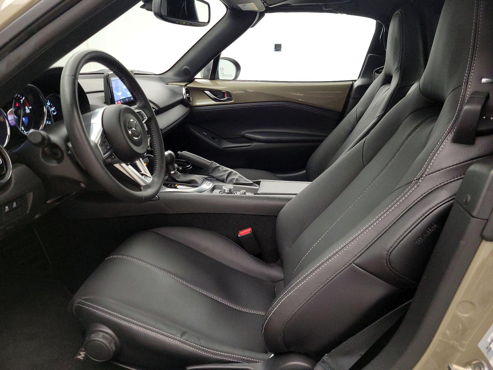 Thumbnail: 2023 Mazda MX-5 Miata - 11