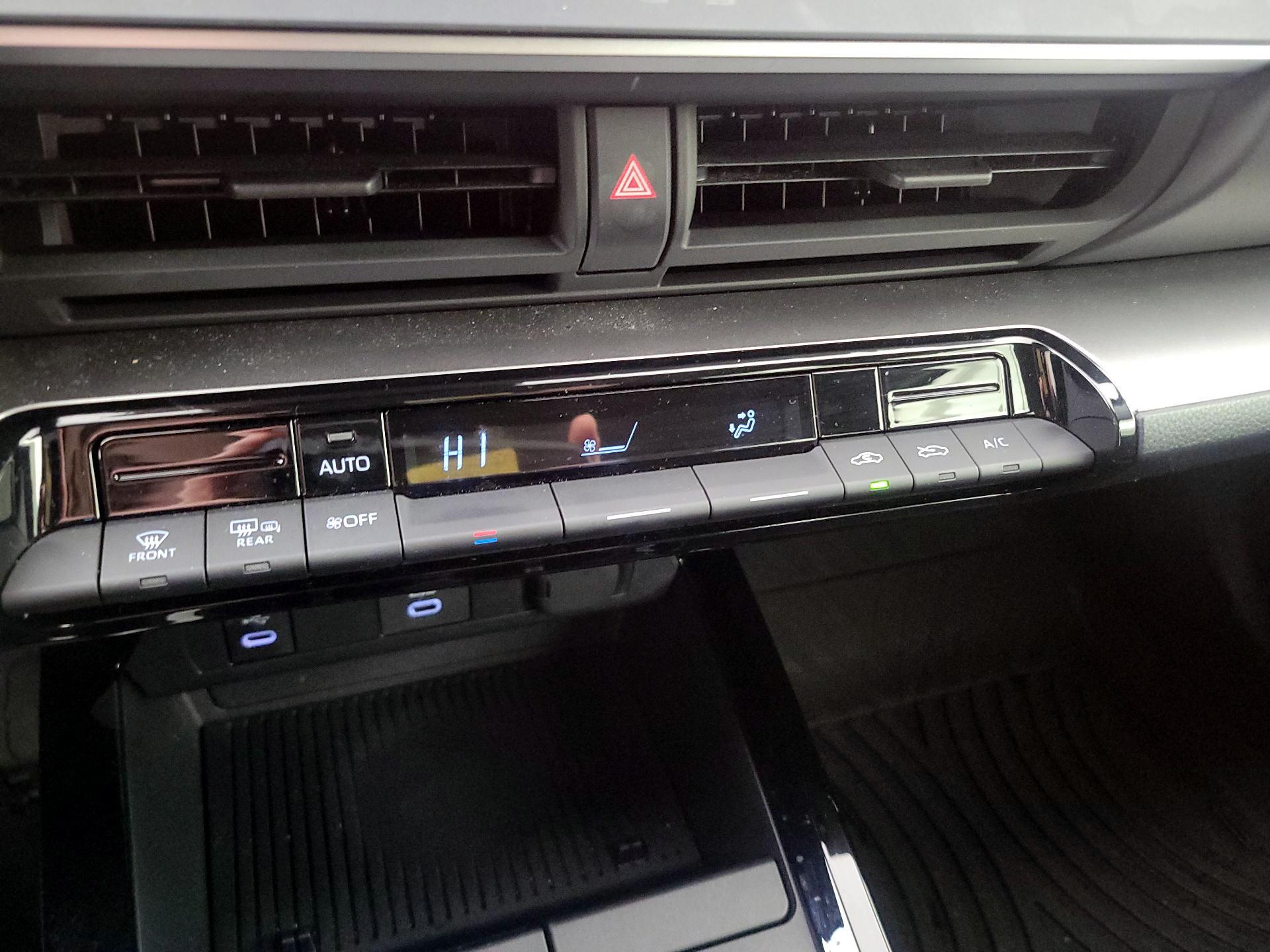 Thumbnail: 2025 Toyota Prius - 16