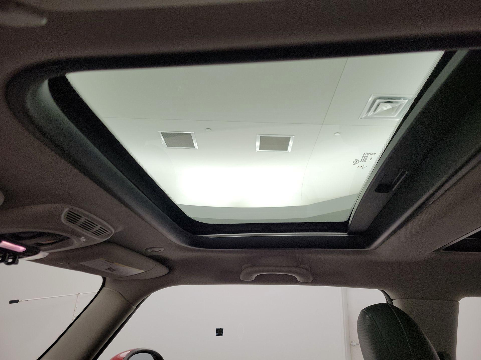 Thumbnail: 2016 MINI Cooper Hardtop - 18