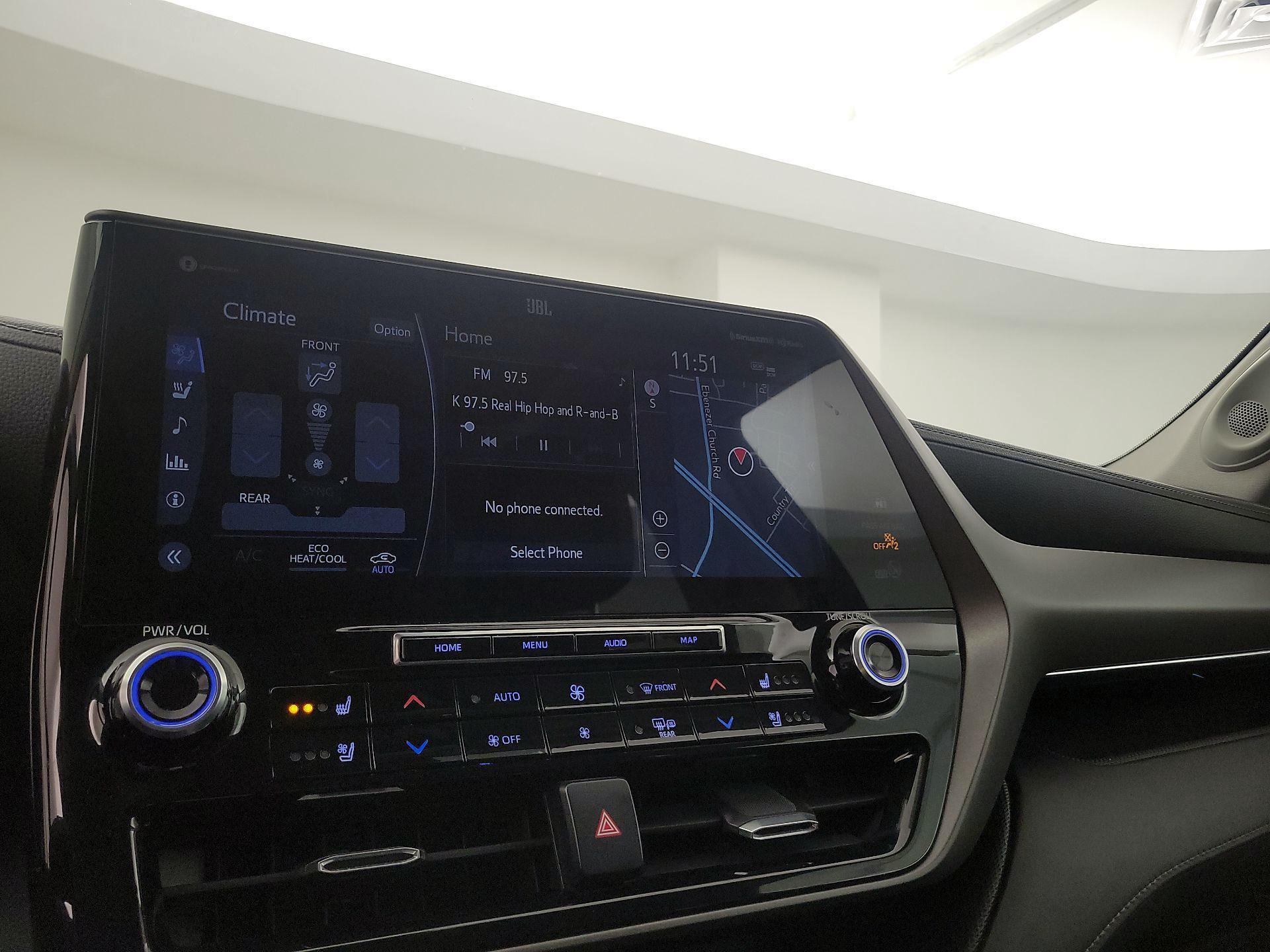 Thumbnail: 2020 Toyota Highlander - 17