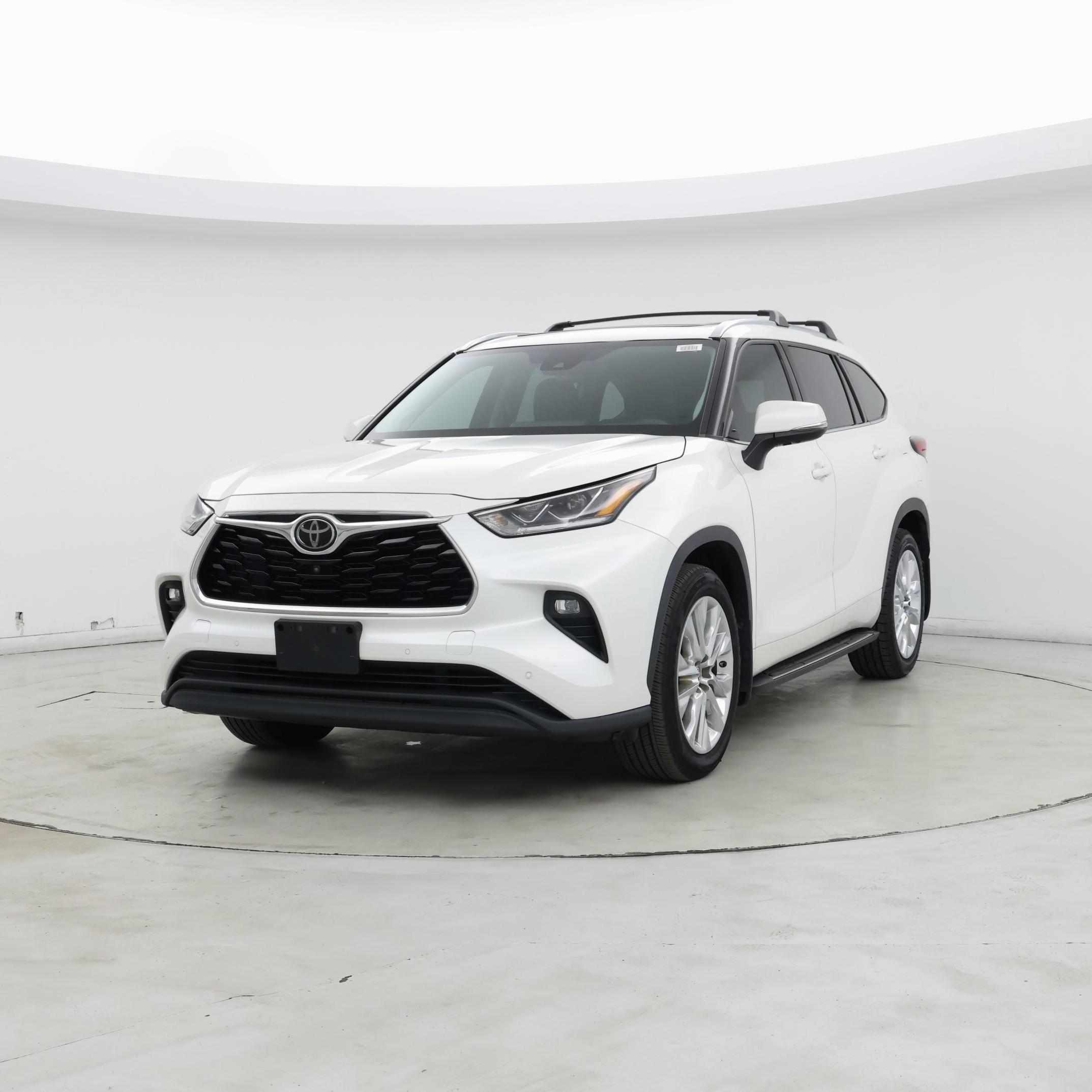 Thumbnail: 2020 Toyota Highlander - 4
