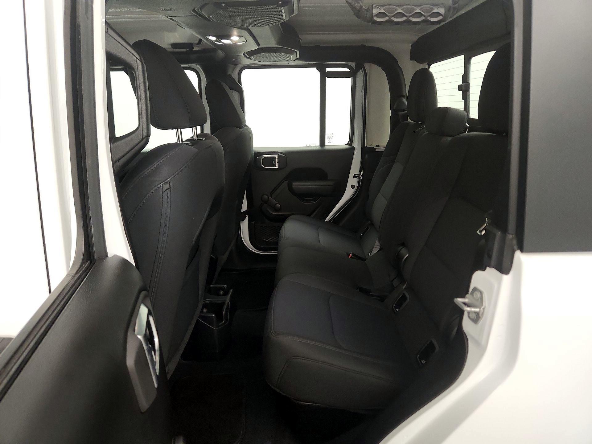 Thumbnail: 2023 Jeep Gladiator - 19