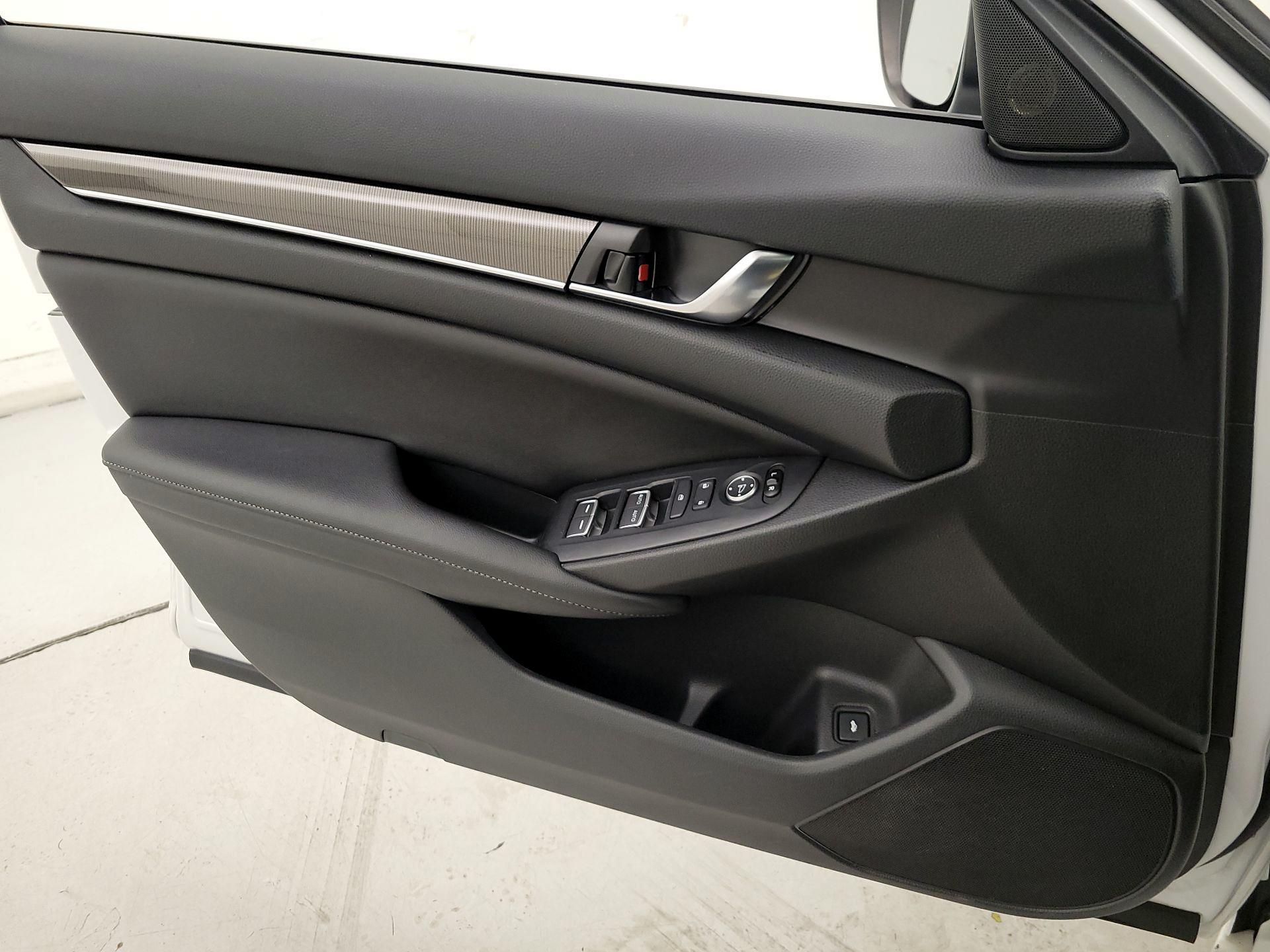 Thumbnail: 2020 Honda Accord - 12