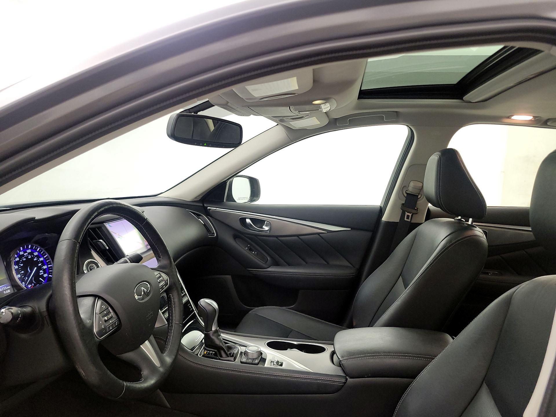 Thumbnail: 2015 INFINITI Q50 - 20