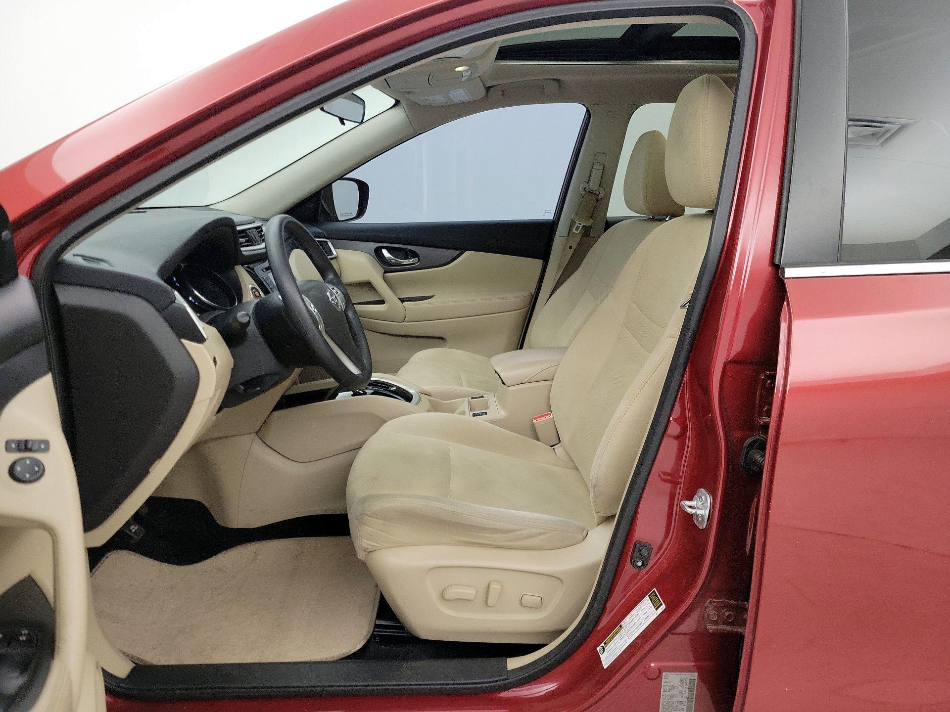 Thumbnail: 2016 Nissan Rogue - 11