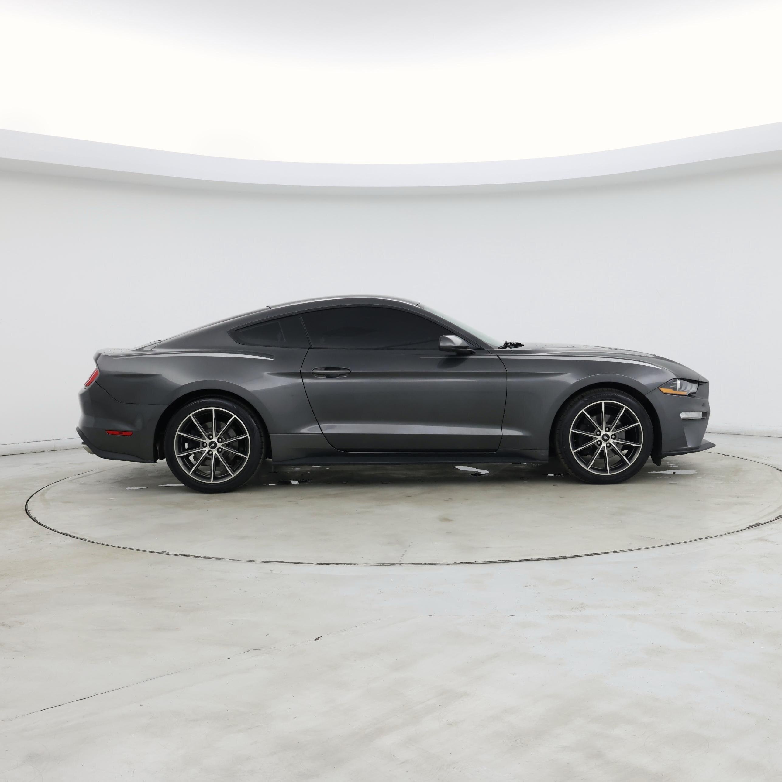 Thumbnail: 2018 Ford Mustang - 7