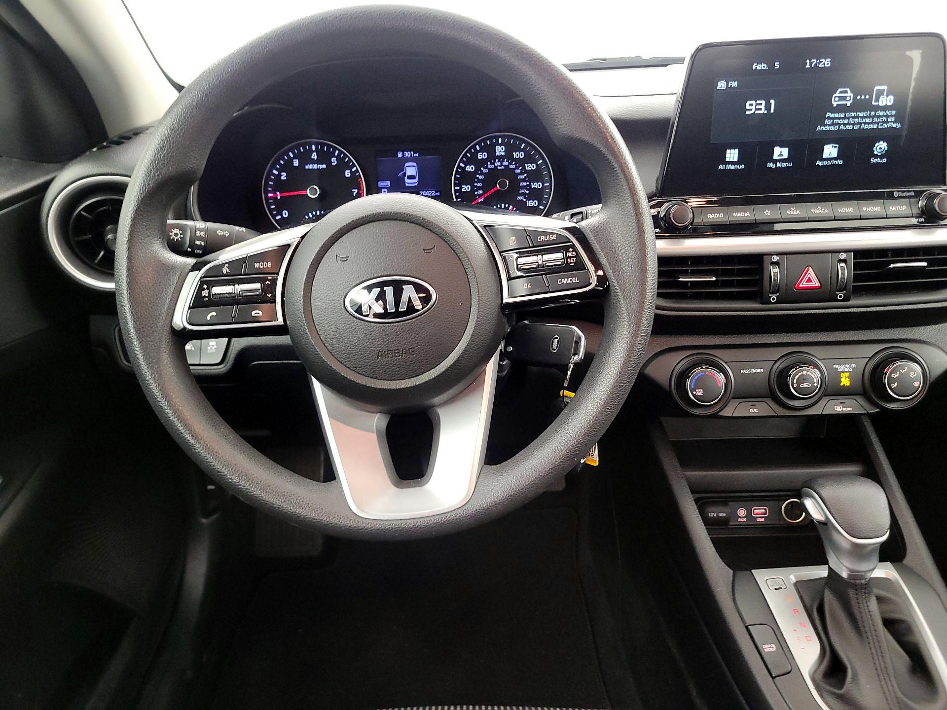 Thumbnail: 2020 Kia Forte - 10