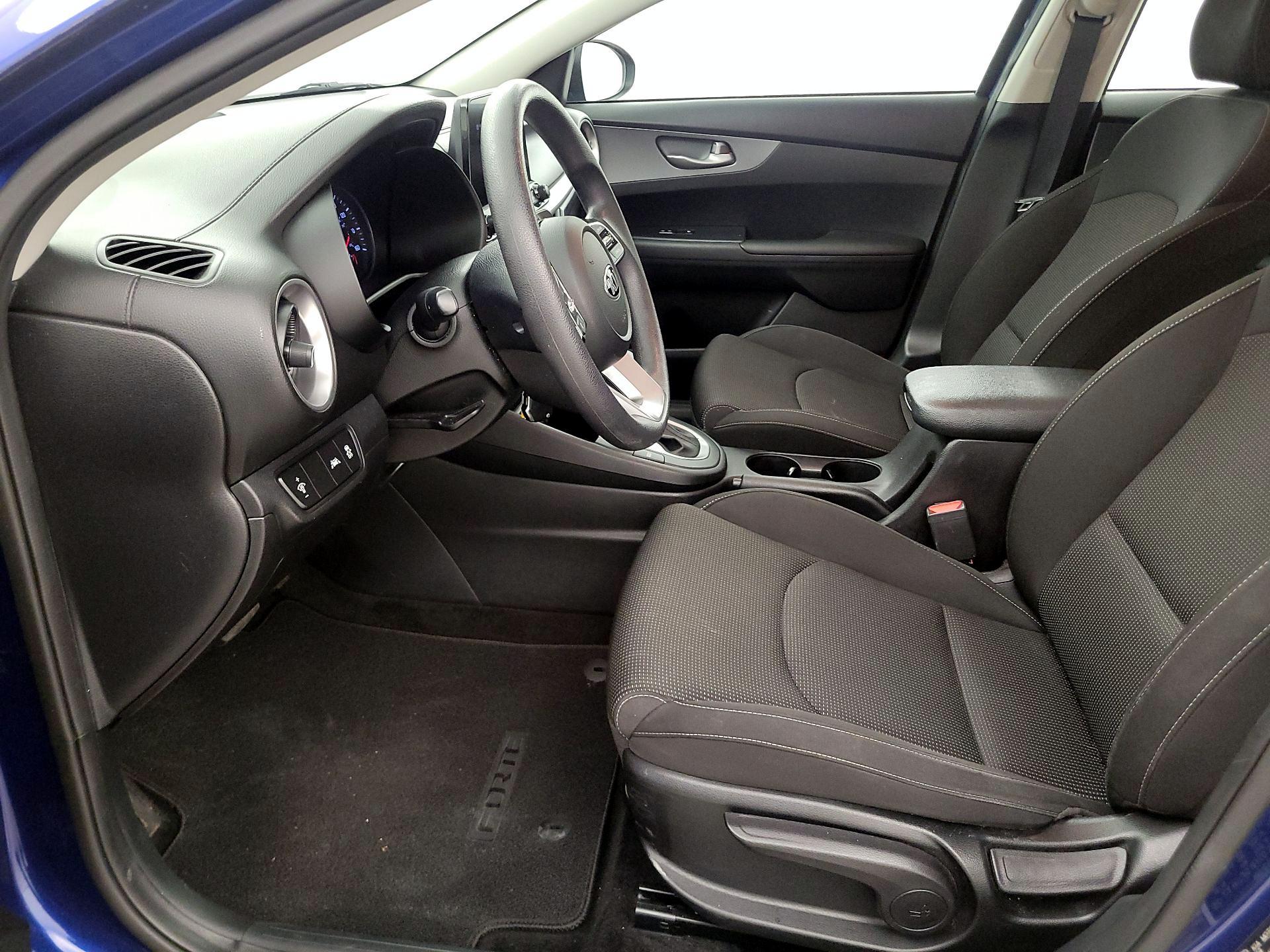 Thumbnail: 2020 Kia Forte - 11