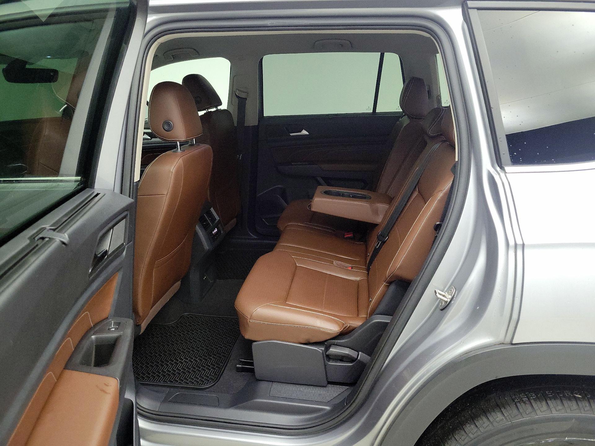 Thumbnail: 2022 Volkswagen Atlas - 19