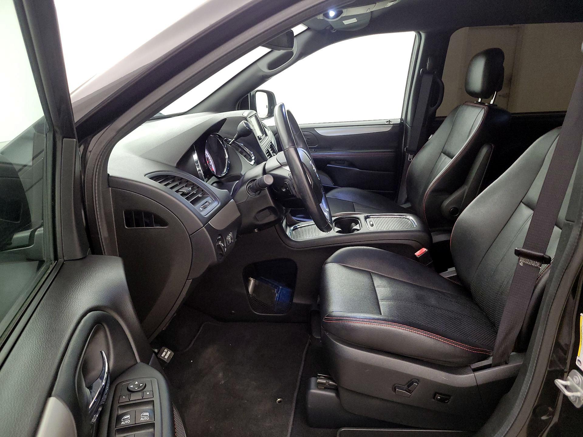 Thumbnail: 2019 Dodge Grand Caravan - 11