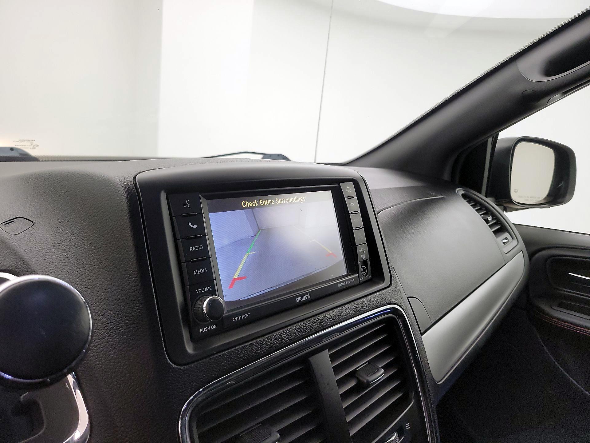 Thumbnail: 2019 Dodge Grand Caravan - 15