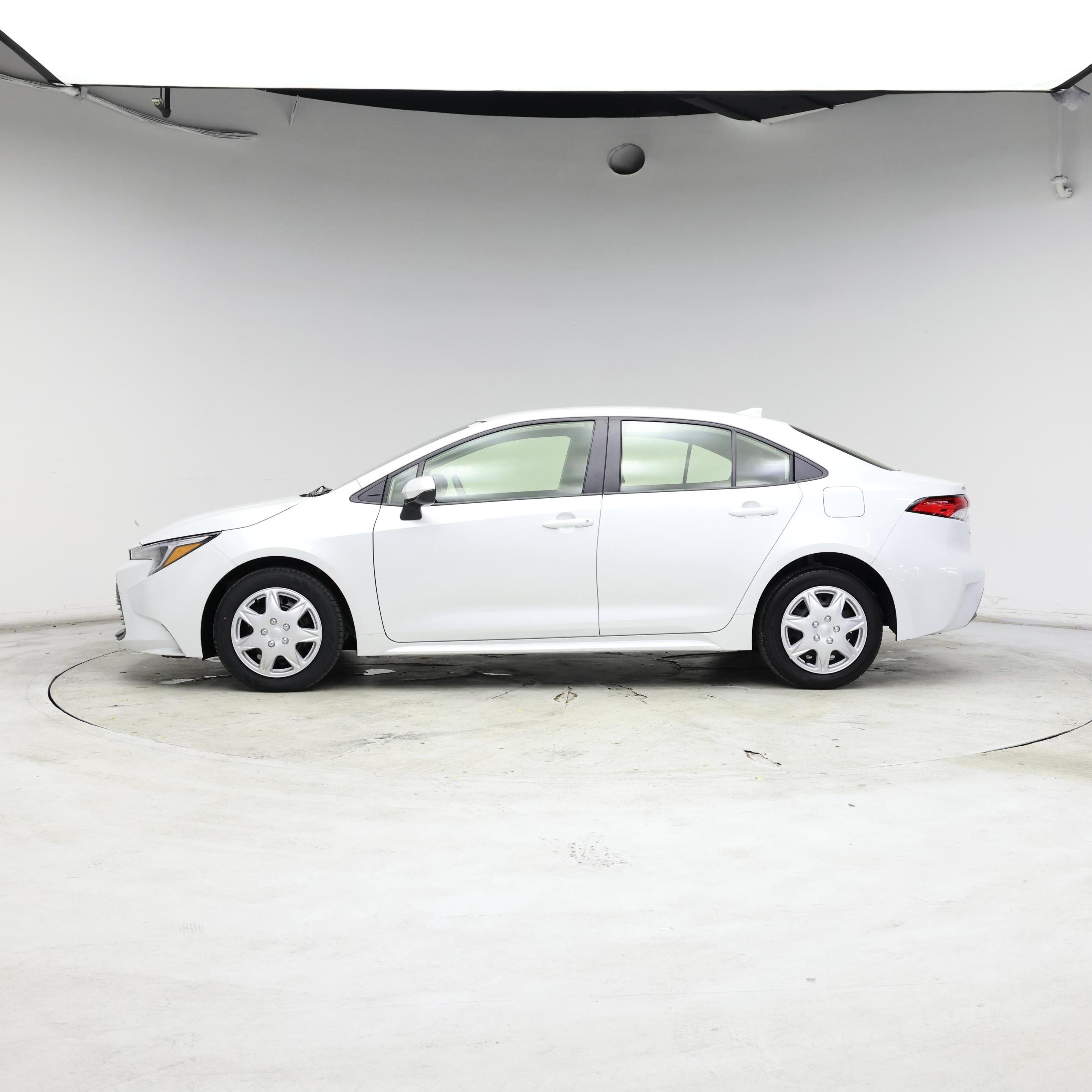 Thumbnail: 2025 Toyota Corolla - 3