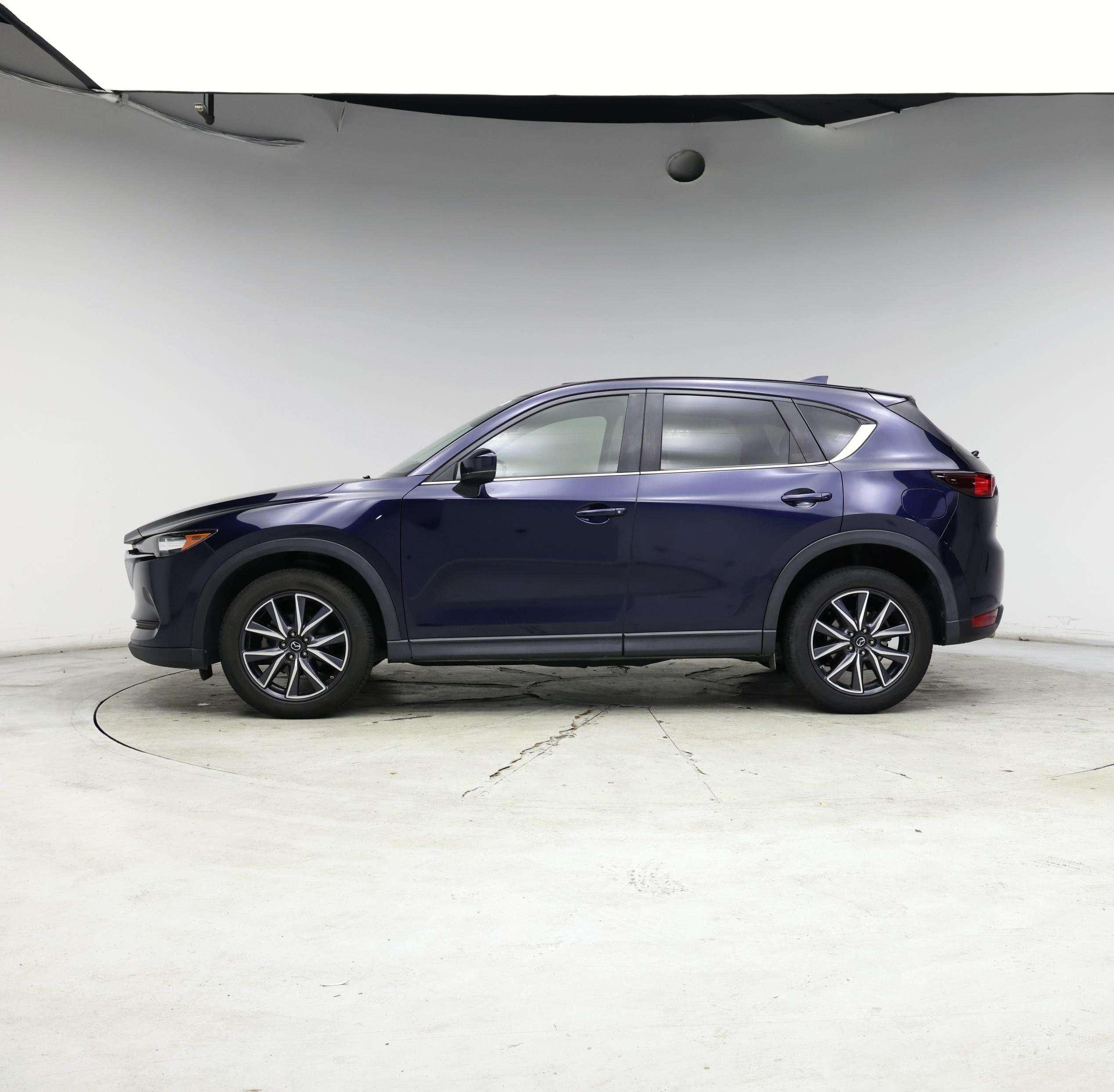 Thumbnail: 2018 Mazda CX-5 - 3