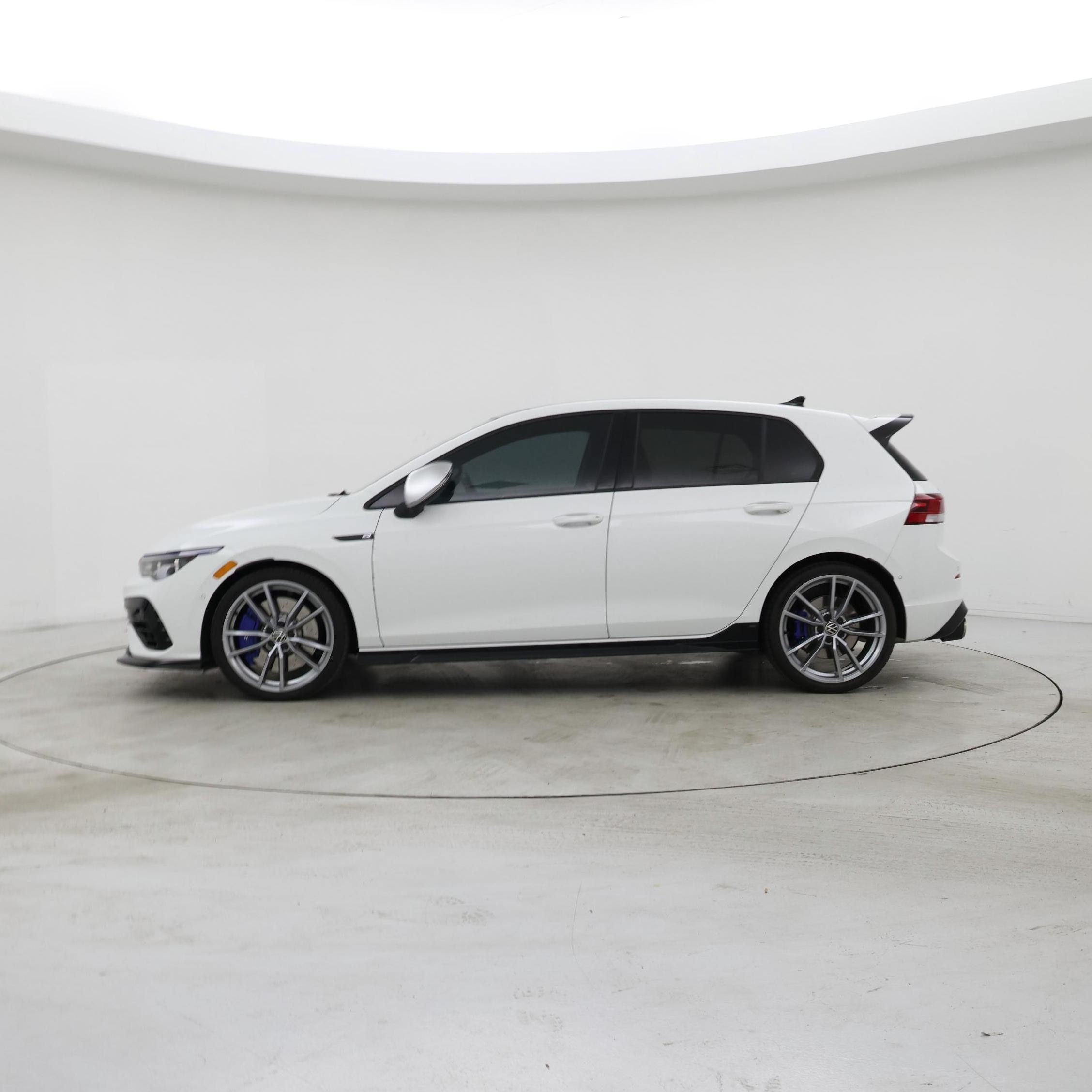 Thumbnail: 2024 Volkswagen Golf - 3