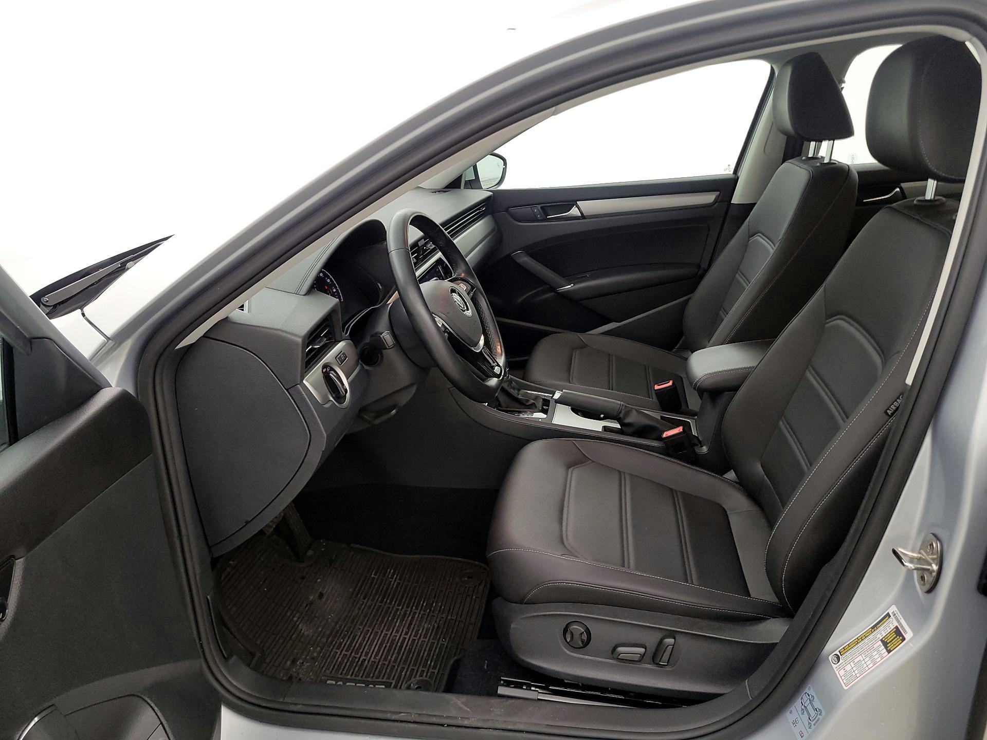 Thumbnail: 2020 Volkswagen Passat - 11