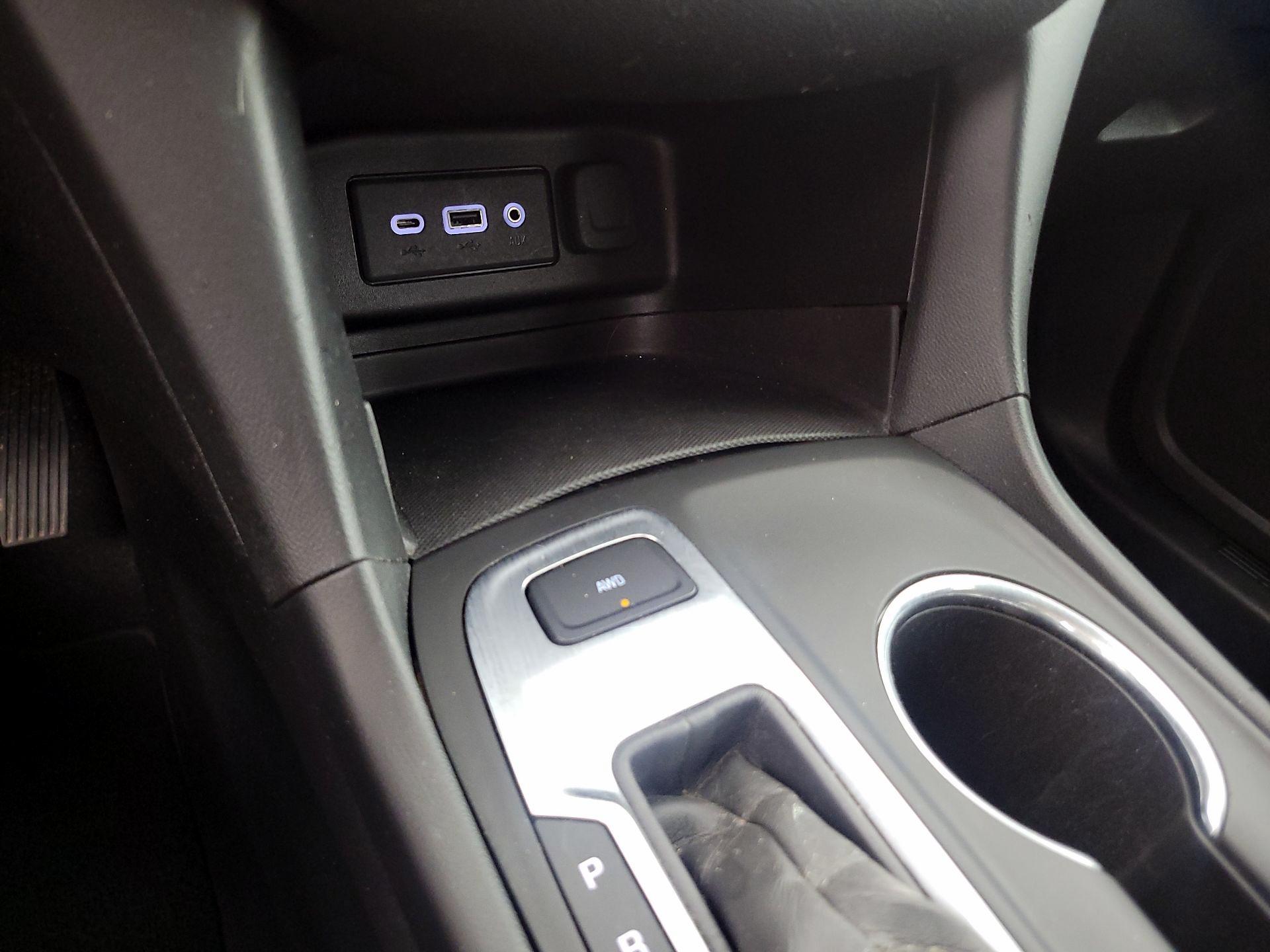 Thumbnail: 2021 Chevrolet Equinox - 18