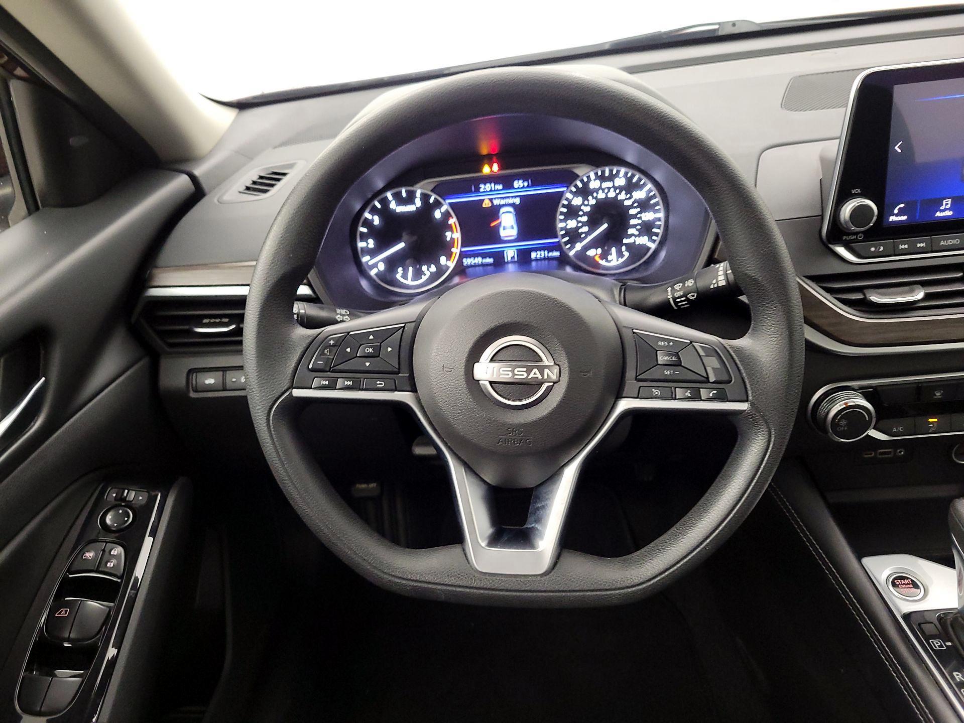 Thumbnail: 2023 Nissan Altima - 10