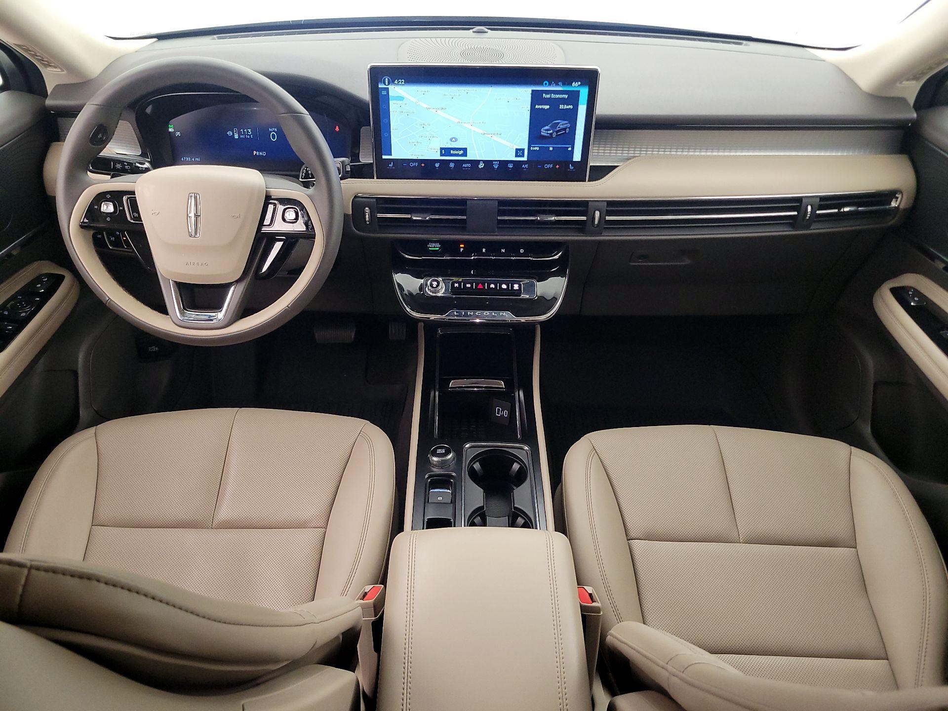 Thumbnail: 2024 Lincoln Corsair - 9