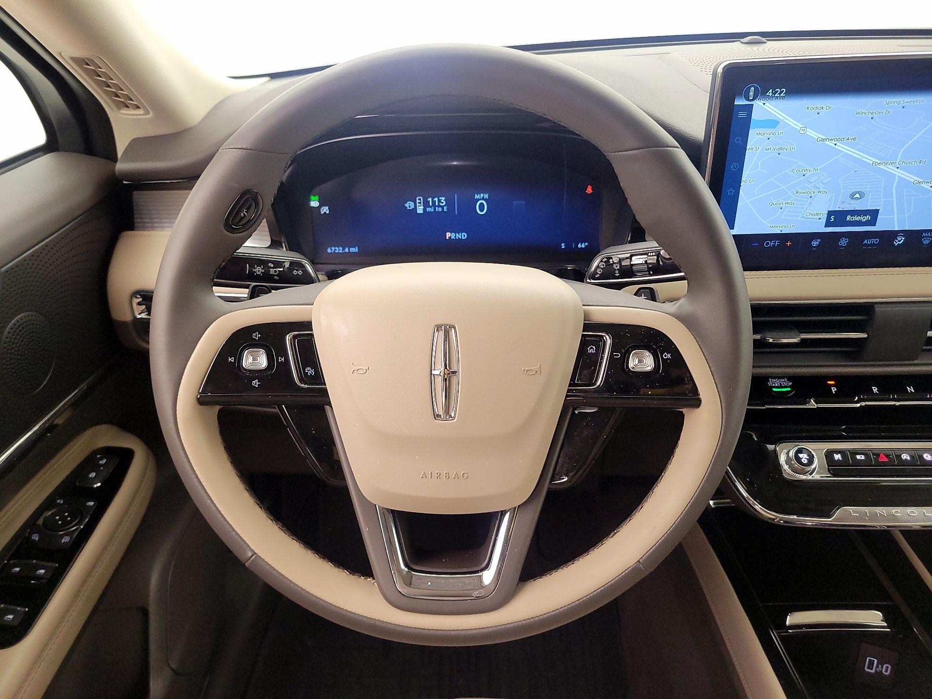 Thumbnail: 2024 Lincoln Corsair - 10