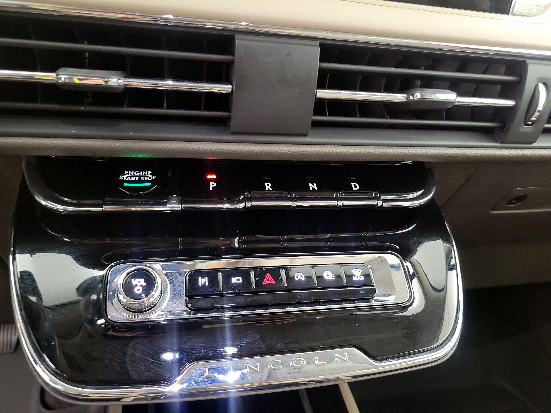 Thumbnail: 2024 Lincoln Corsair - 18