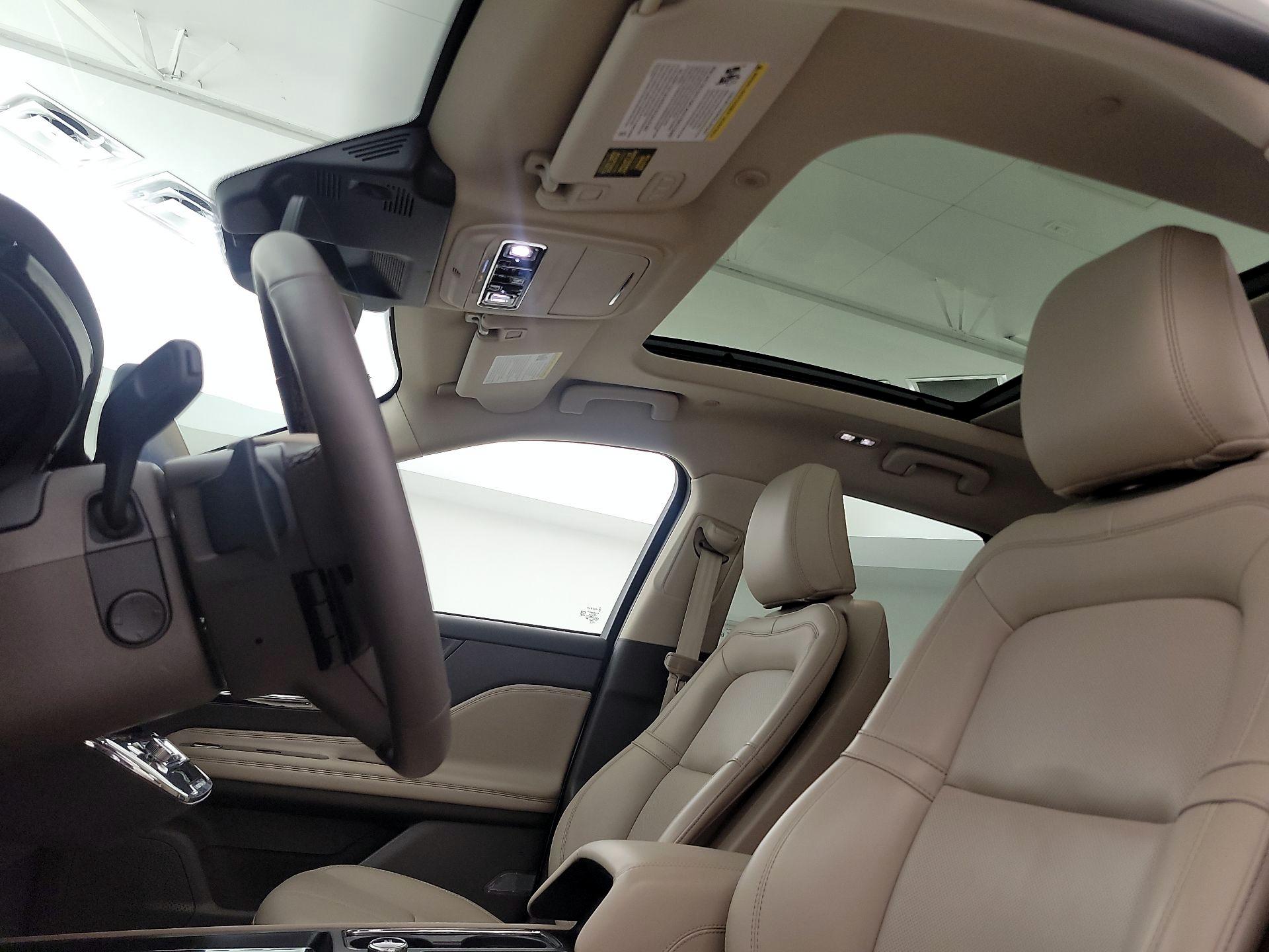 Thumbnail: 2024 Lincoln Corsair - 20