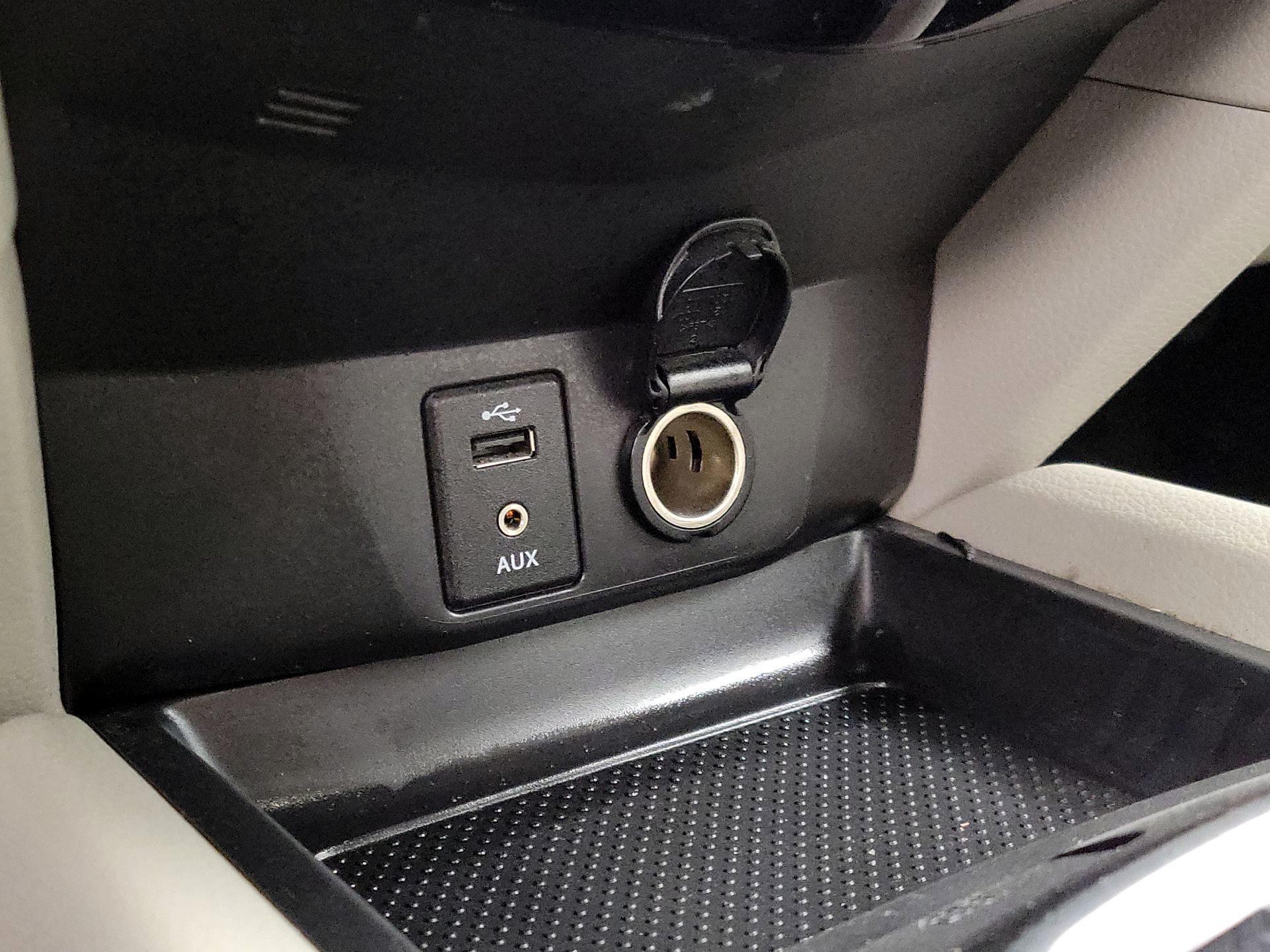 Thumbnail: 2018 Nissan Rogue Sport - 16