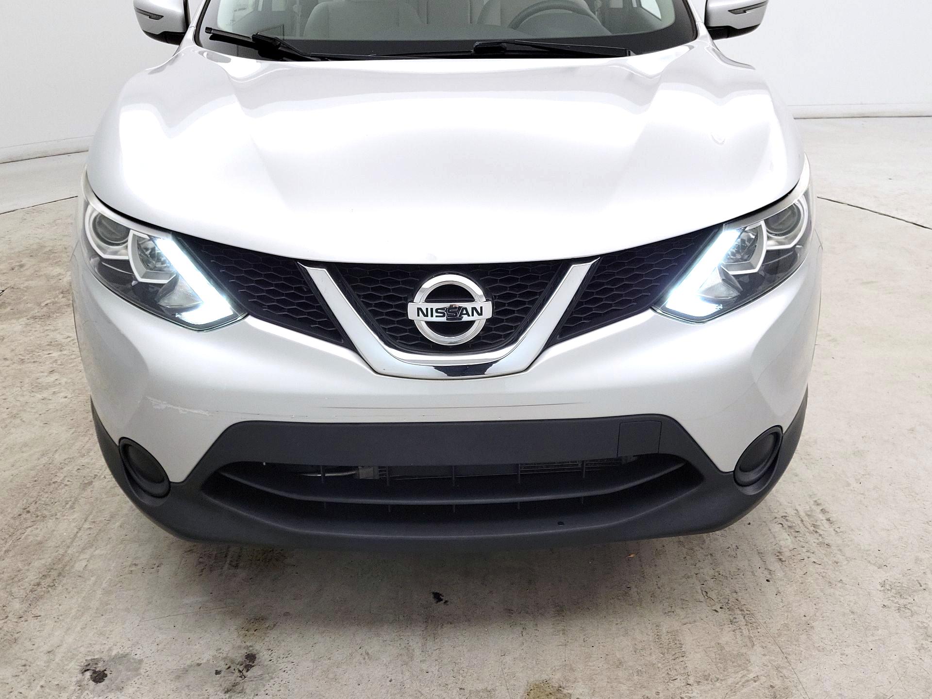 Thumbnail: 2018 Nissan Rogue Sport - 2