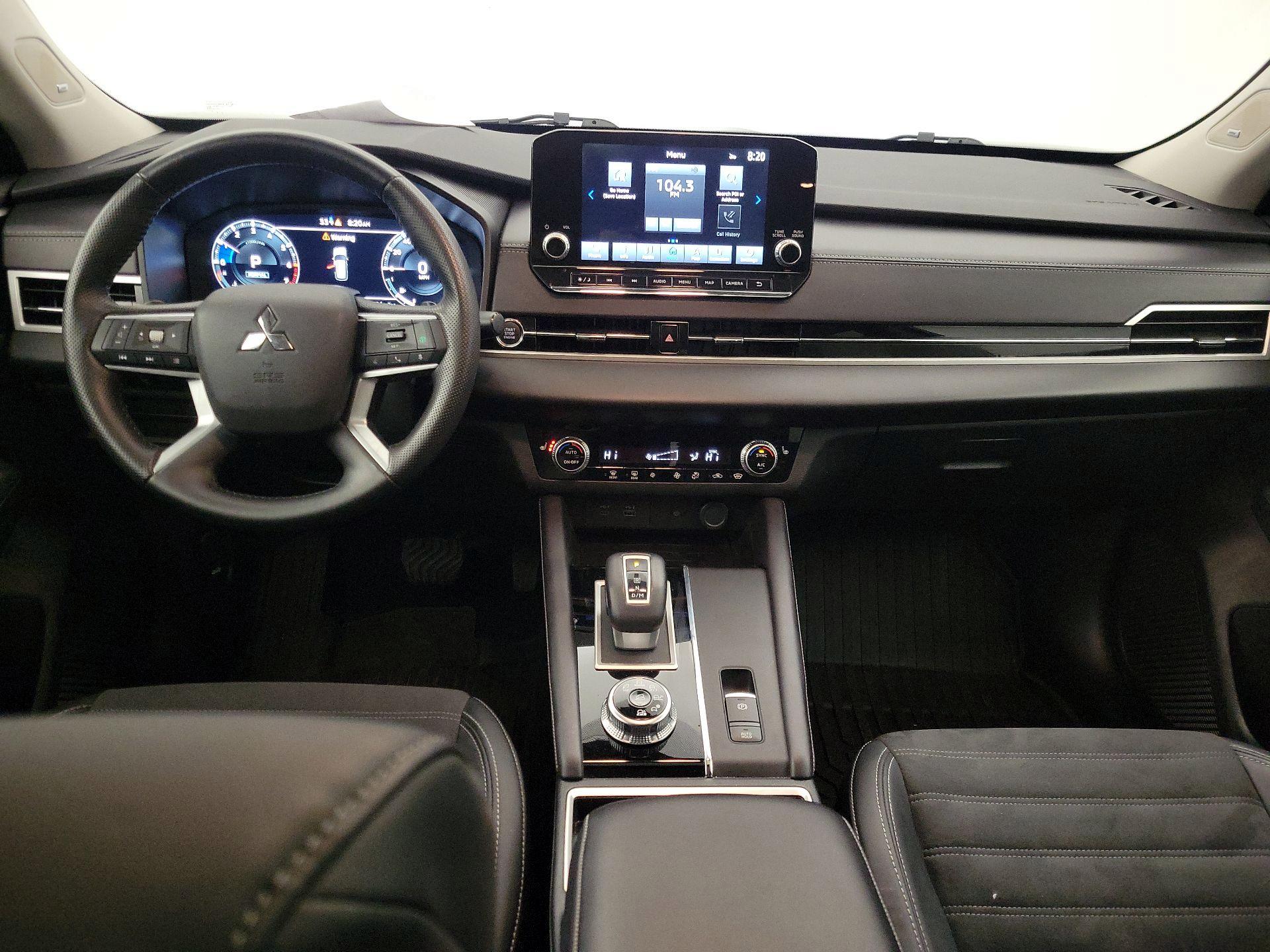 Thumbnail: 2024 Mitsubishi Outlander - 9