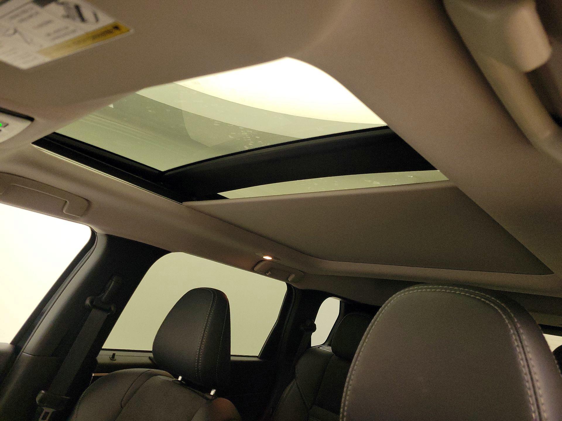 Thumbnail: 2024 Mitsubishi Outlander - 19