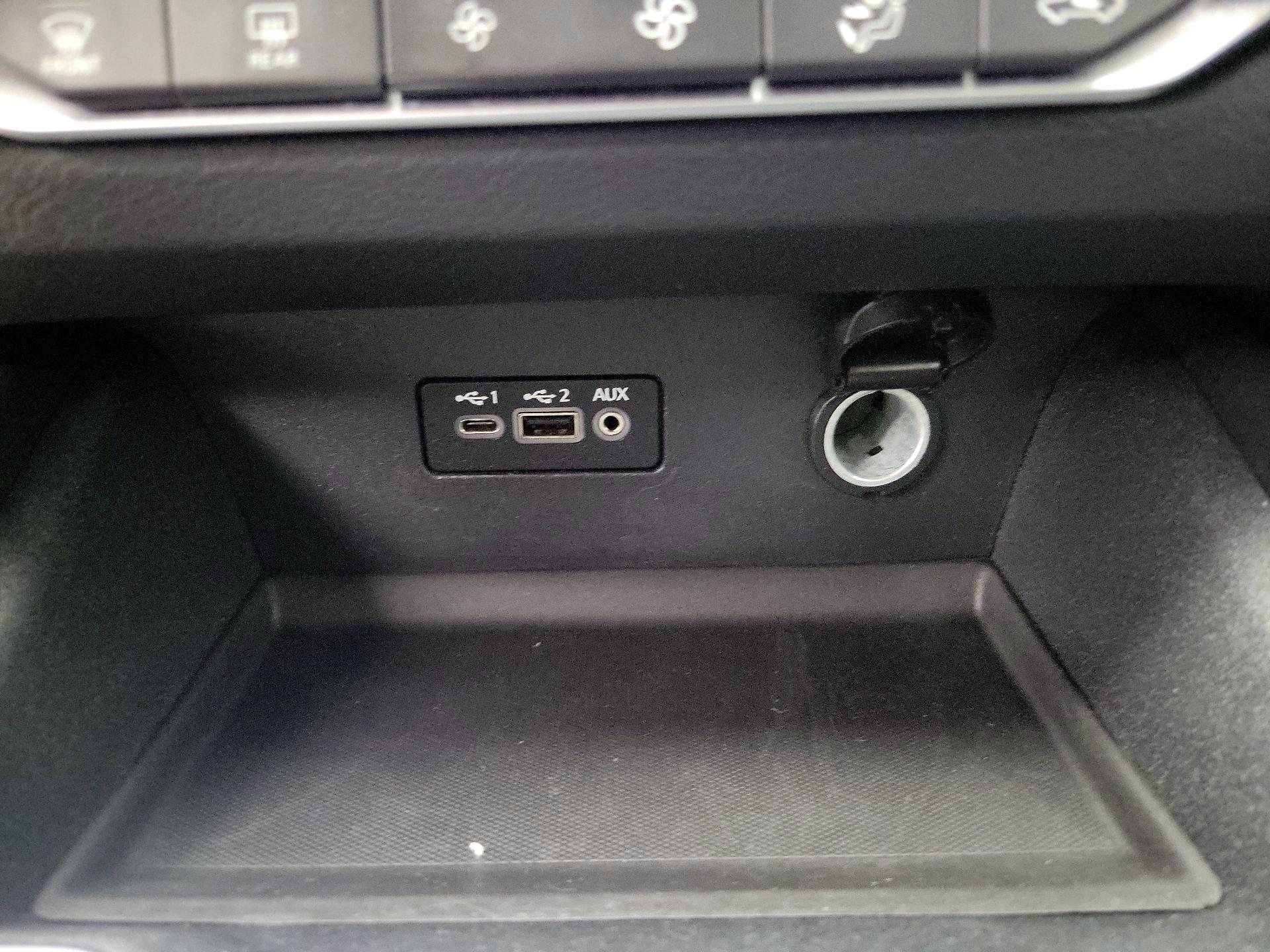 Thumbnail: 2019 Nissan Altima - 17