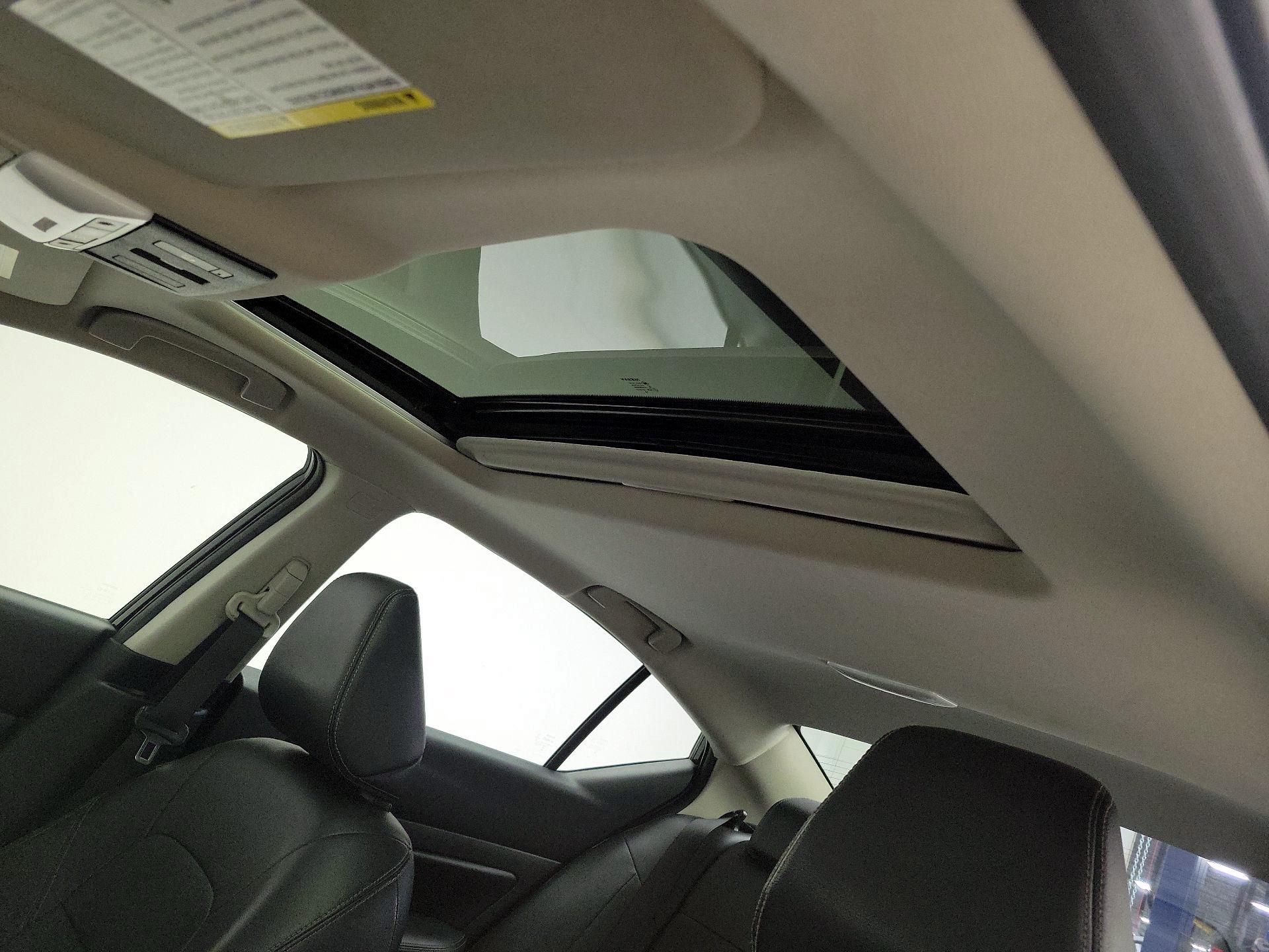 Thumbnail: 2019 Nissan Altima - 18