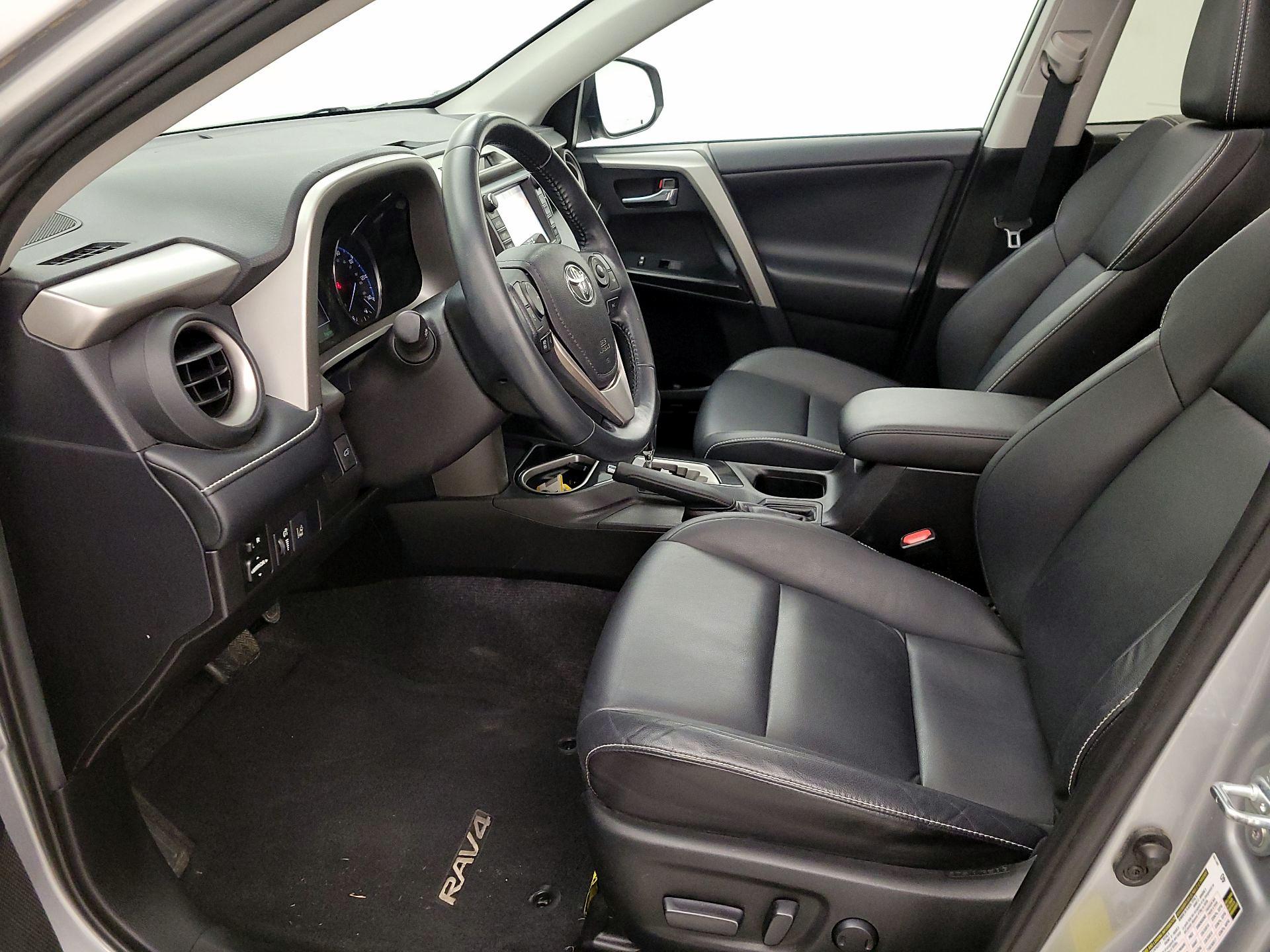 Thumbnail: 2016 Toyota RAV4 - 11