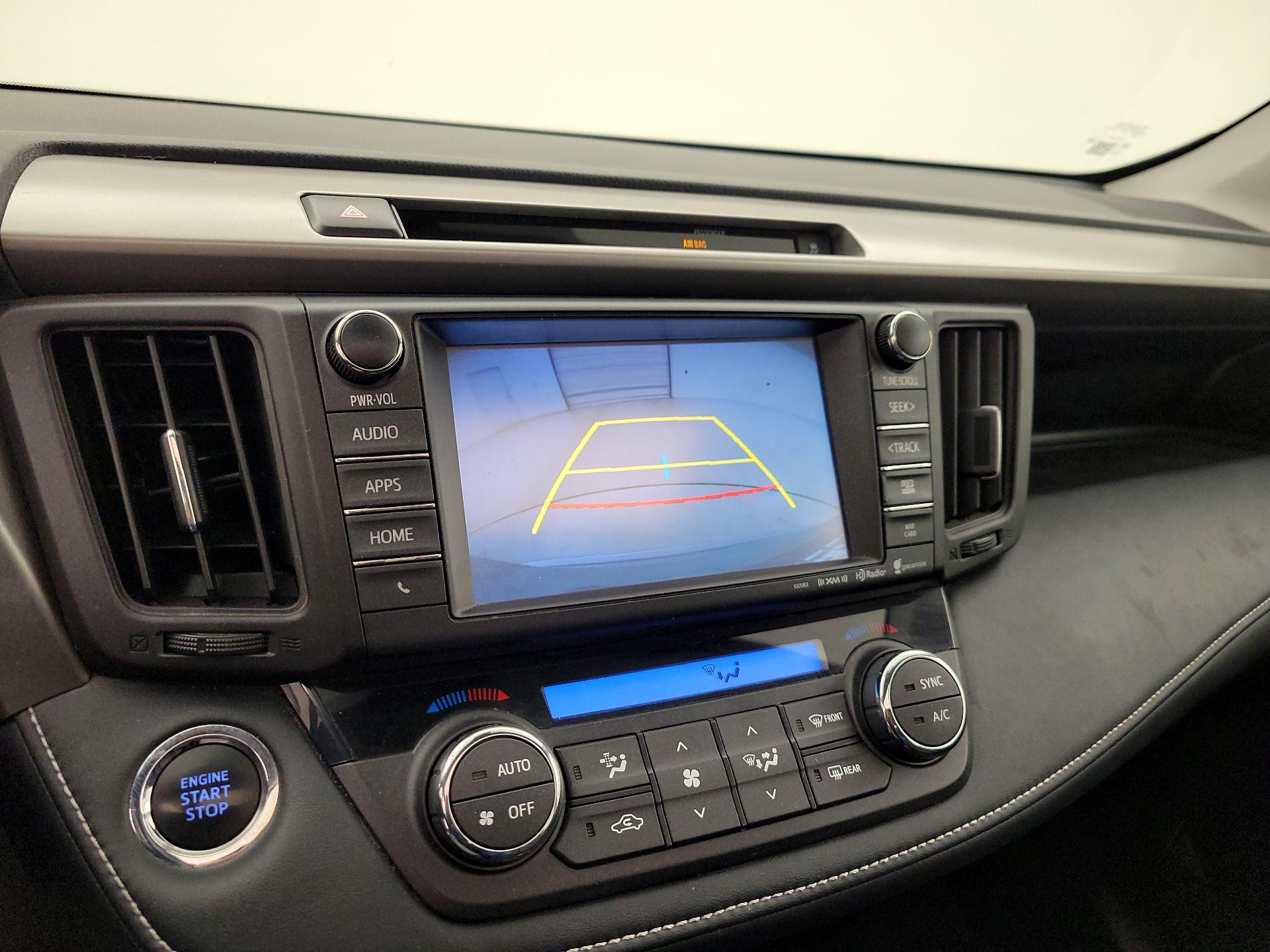 Thumbnail: 2016 Toyota RAV4 - 15