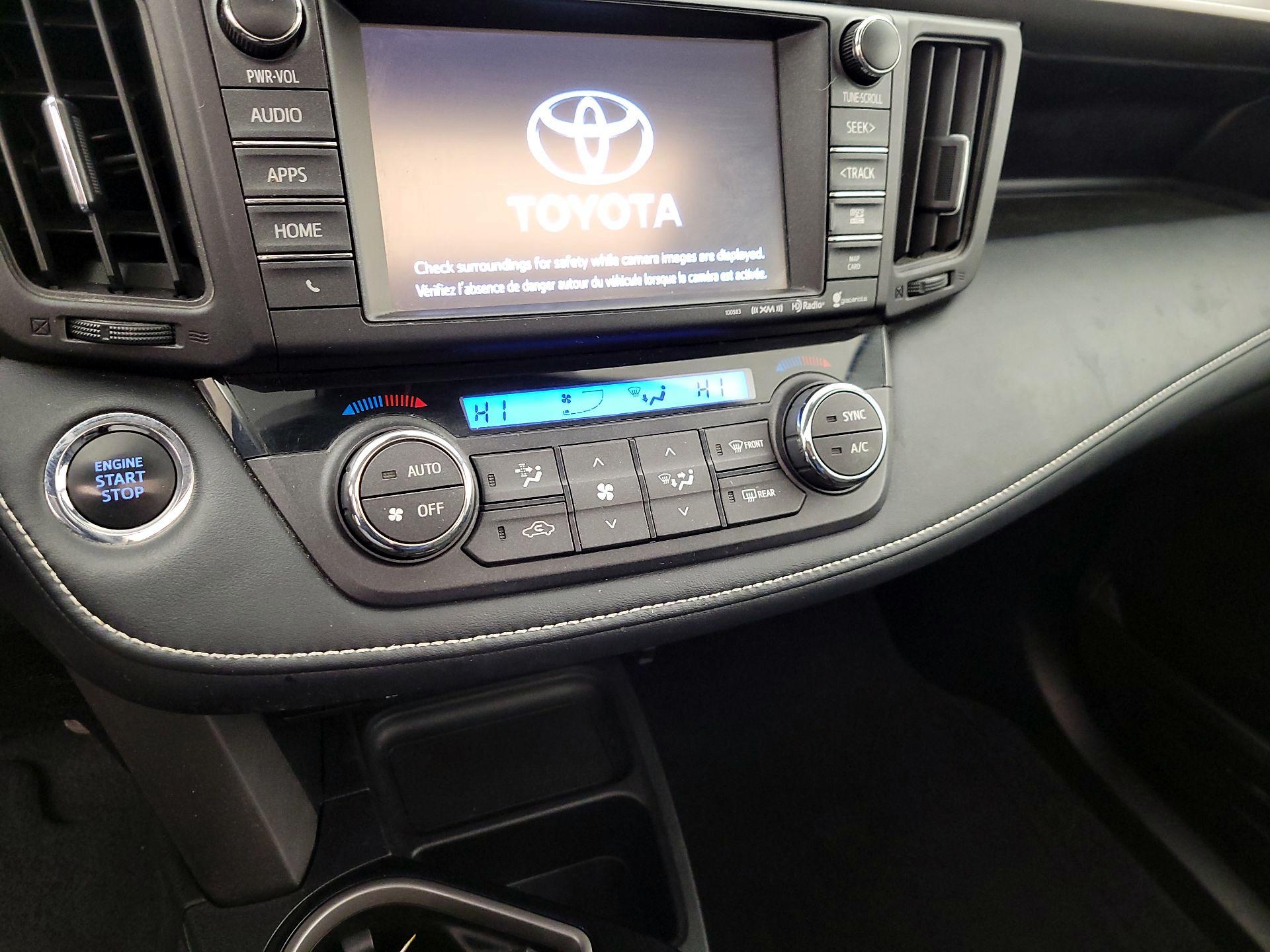 Thumbnail: 2016 Toyota RAV4 - 17