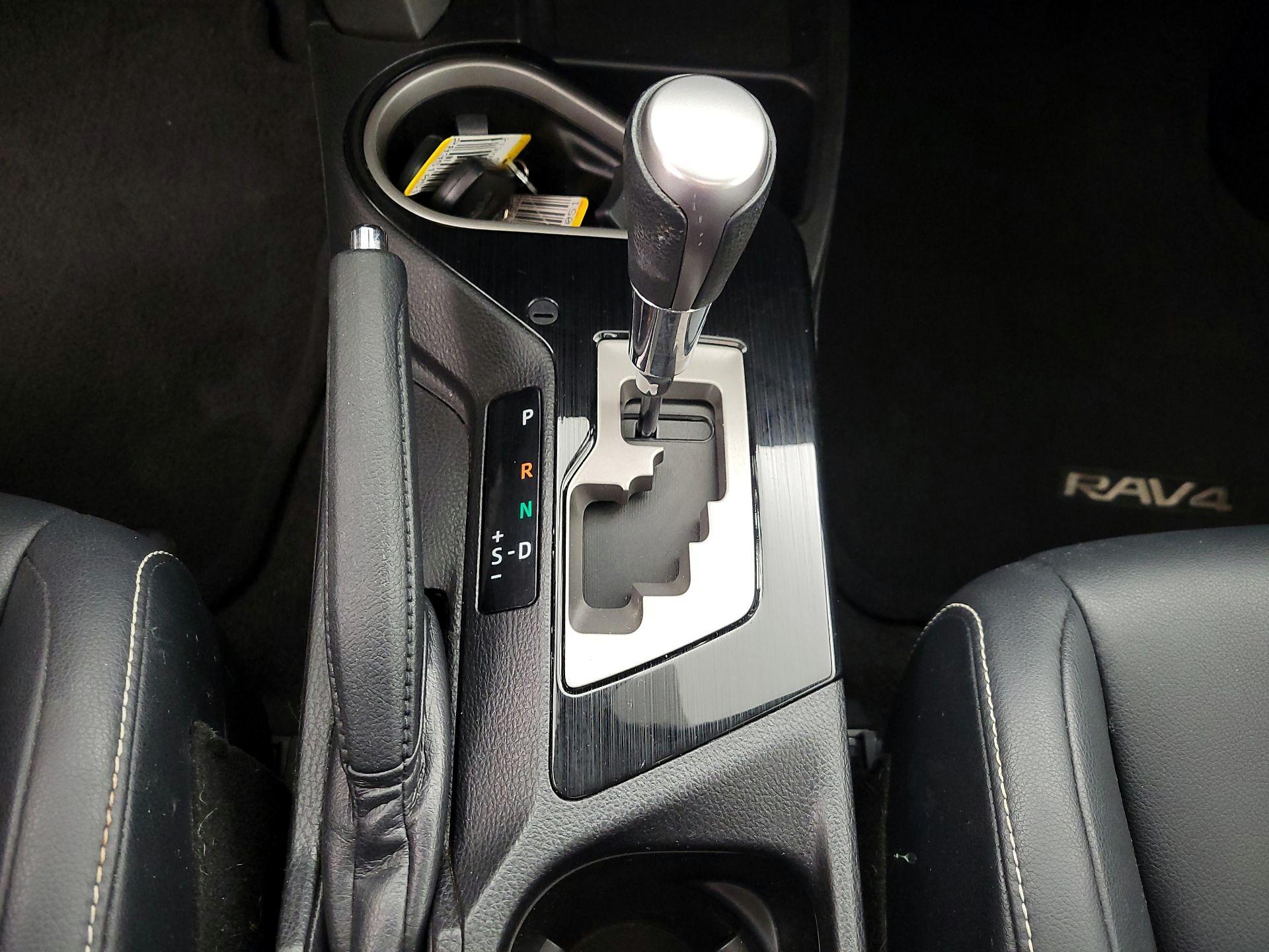 Thumbnail: 2016 Toyota RAV4 - 18