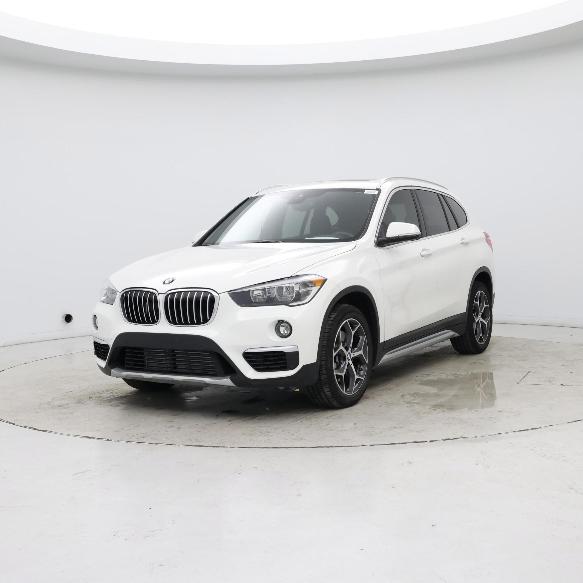 Thumbnail: 2019 BMW X1 - 4