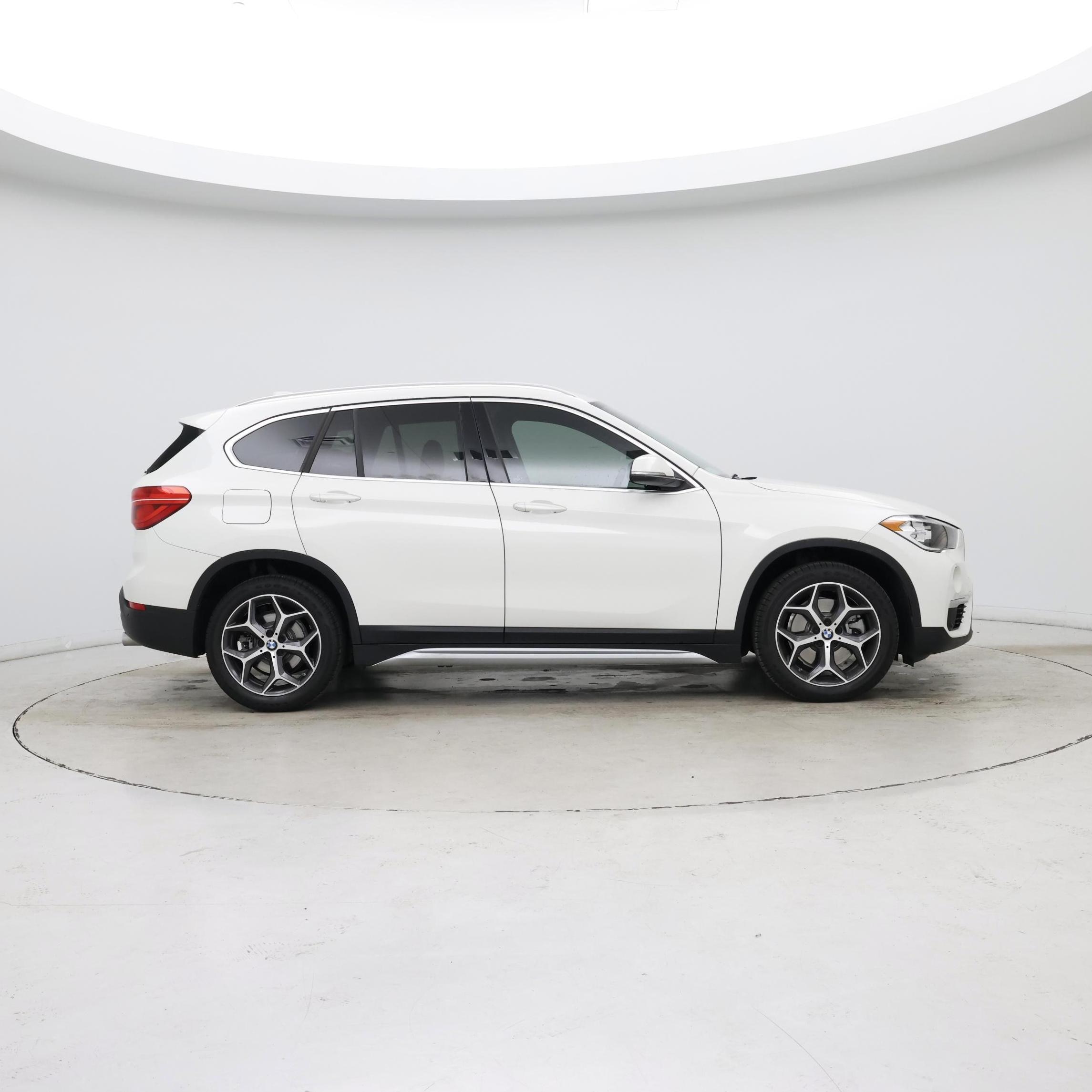 Thumbnail: 2019 BMW X1 - 7