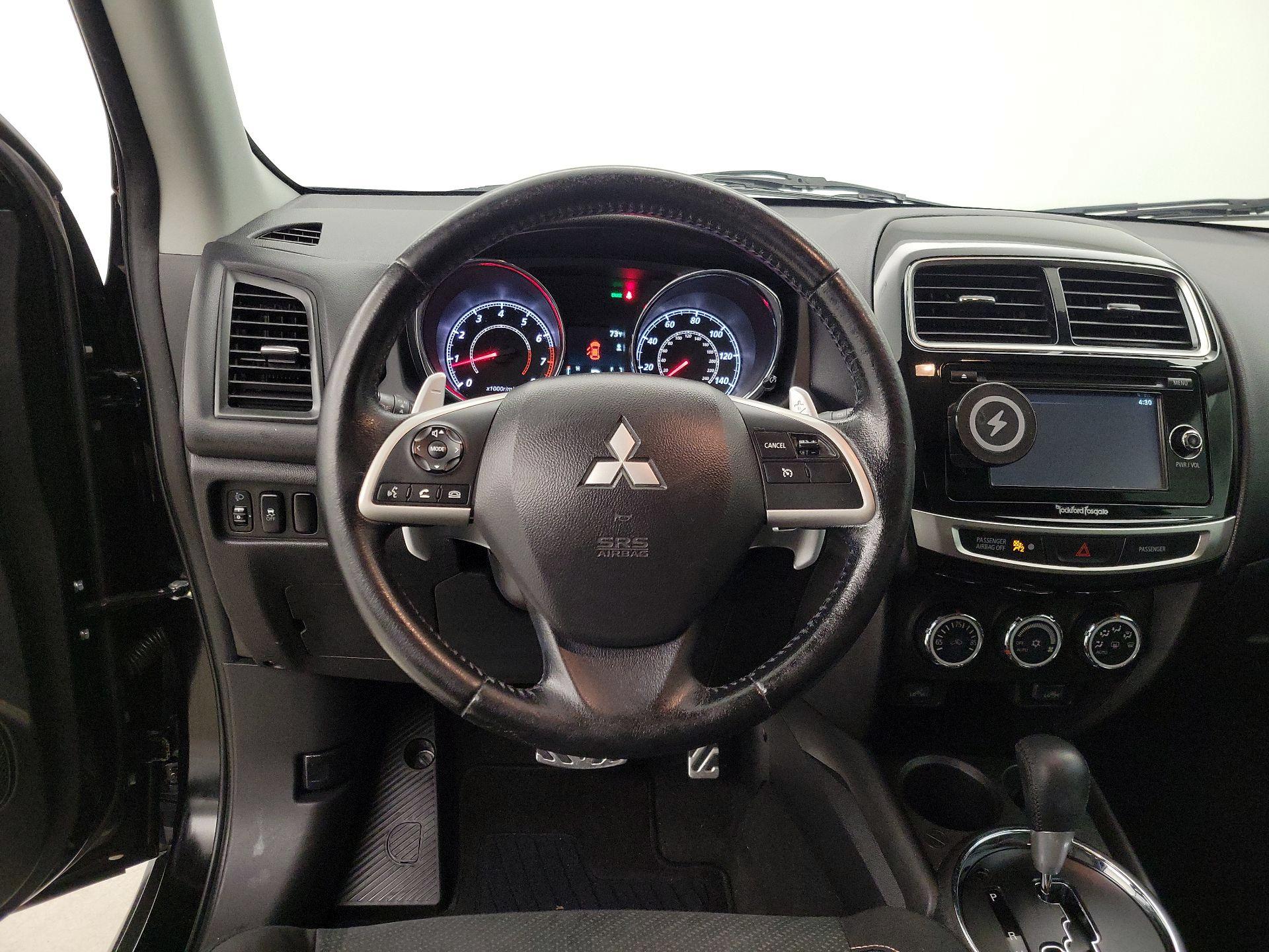 Thumbnail: 2015 Mitsubishi Outlander Sport - 10