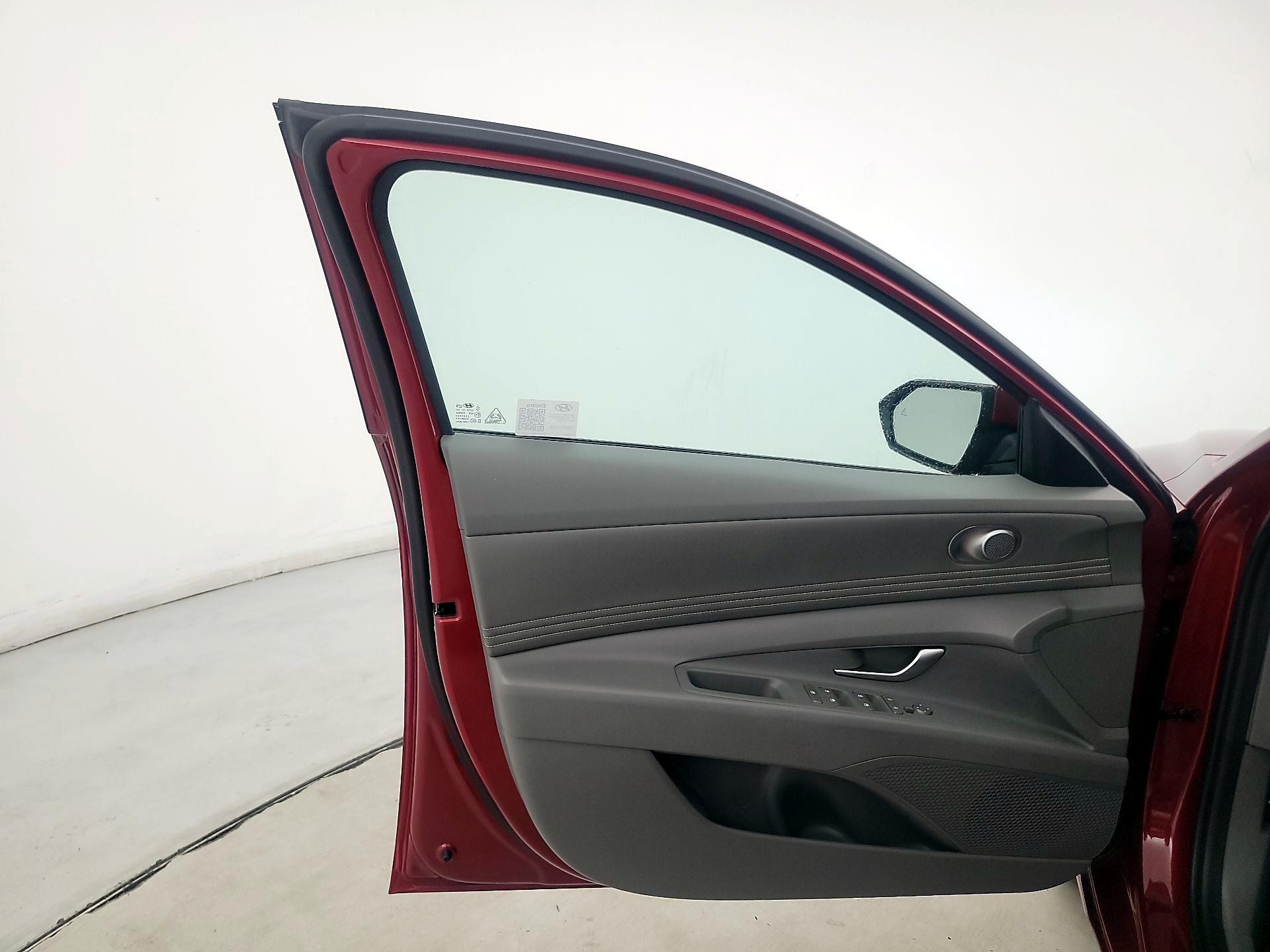 Thumbnail: 2024 Hyundai Elantra - 12