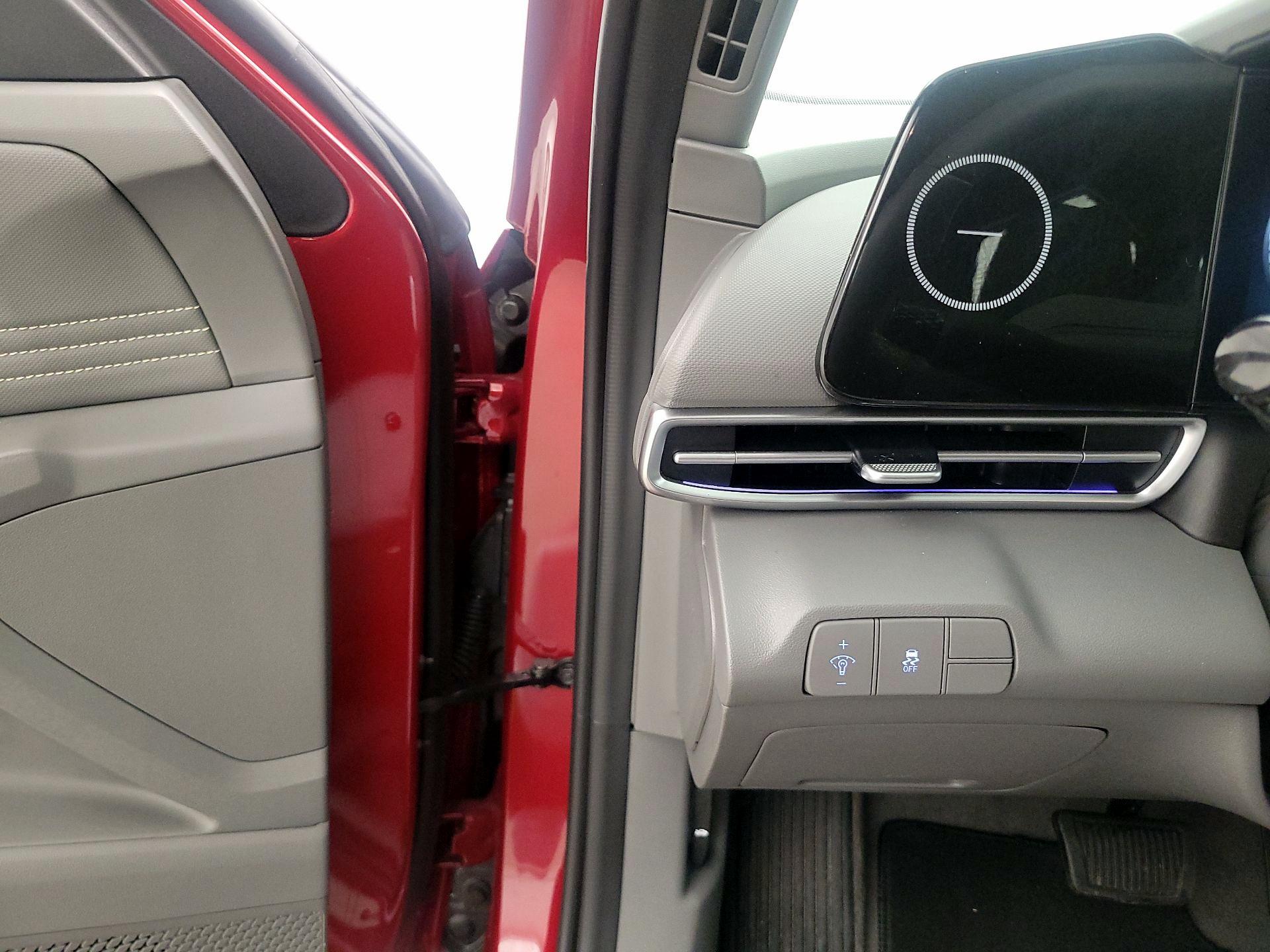 Thumbnail: 2024 Hyundai Elantra - 13