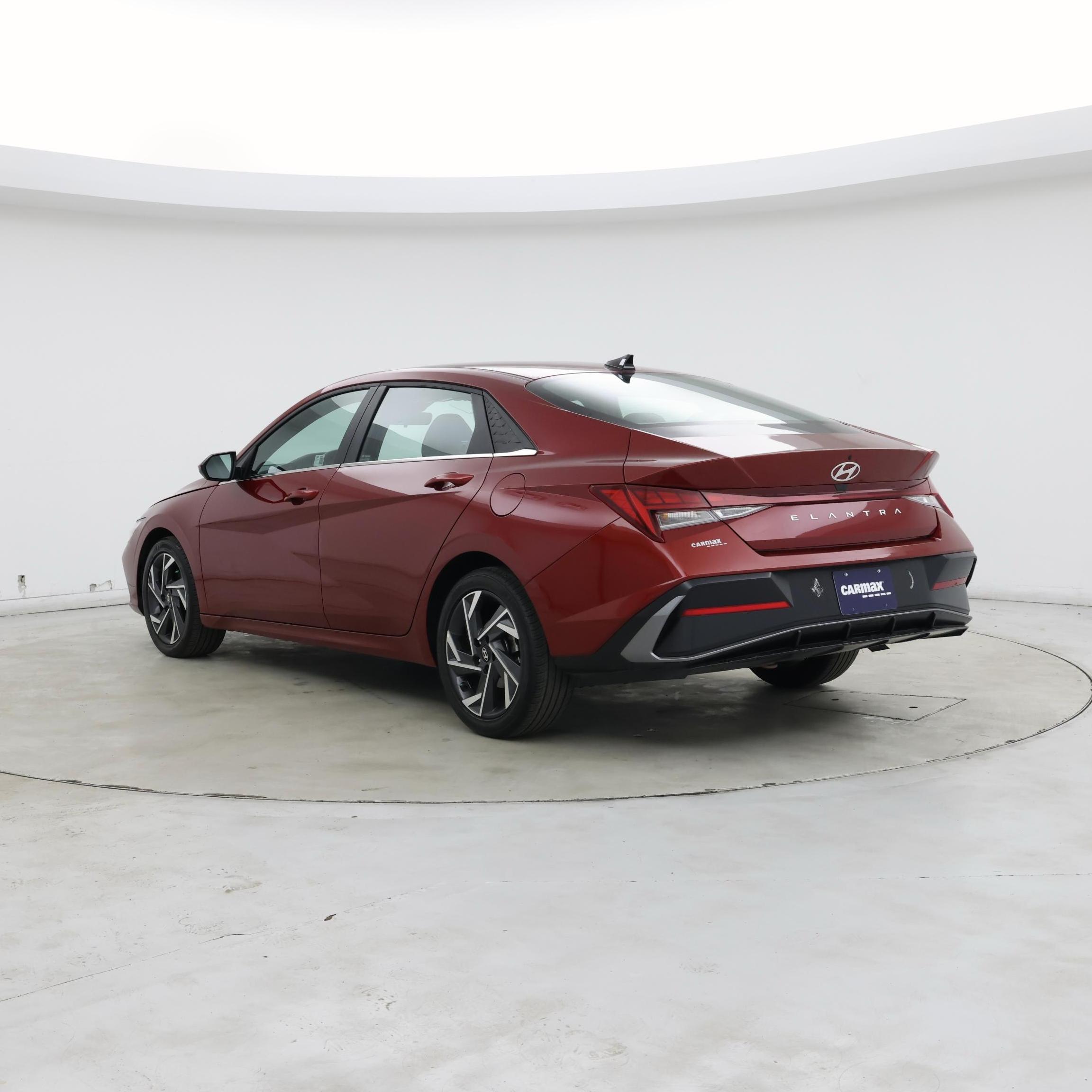 Thumbnail: 2024 Hyundai Elantra - 2