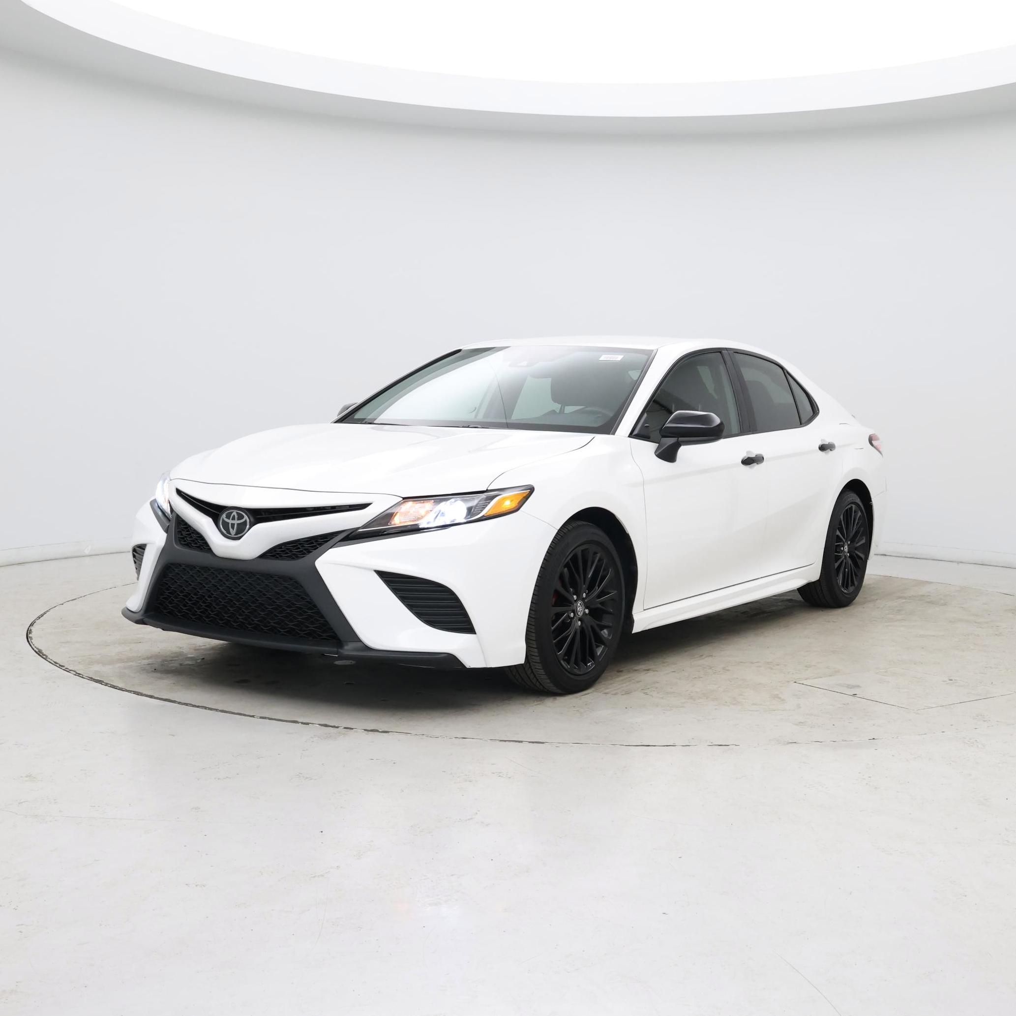 Thumbnail: 2020 Toyota Camry - 4
