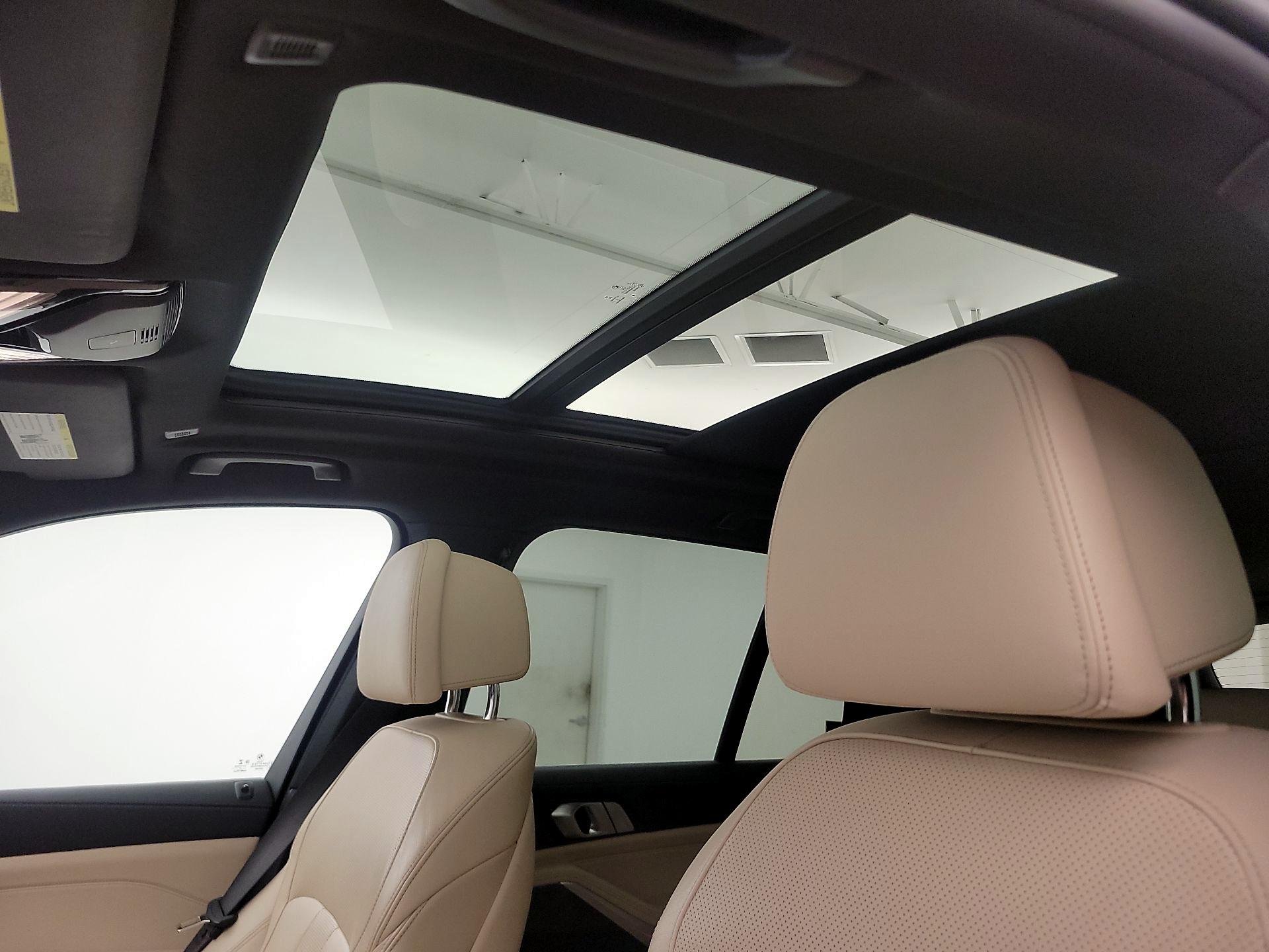 Thumbnail: 2022 BMW X5 - 20