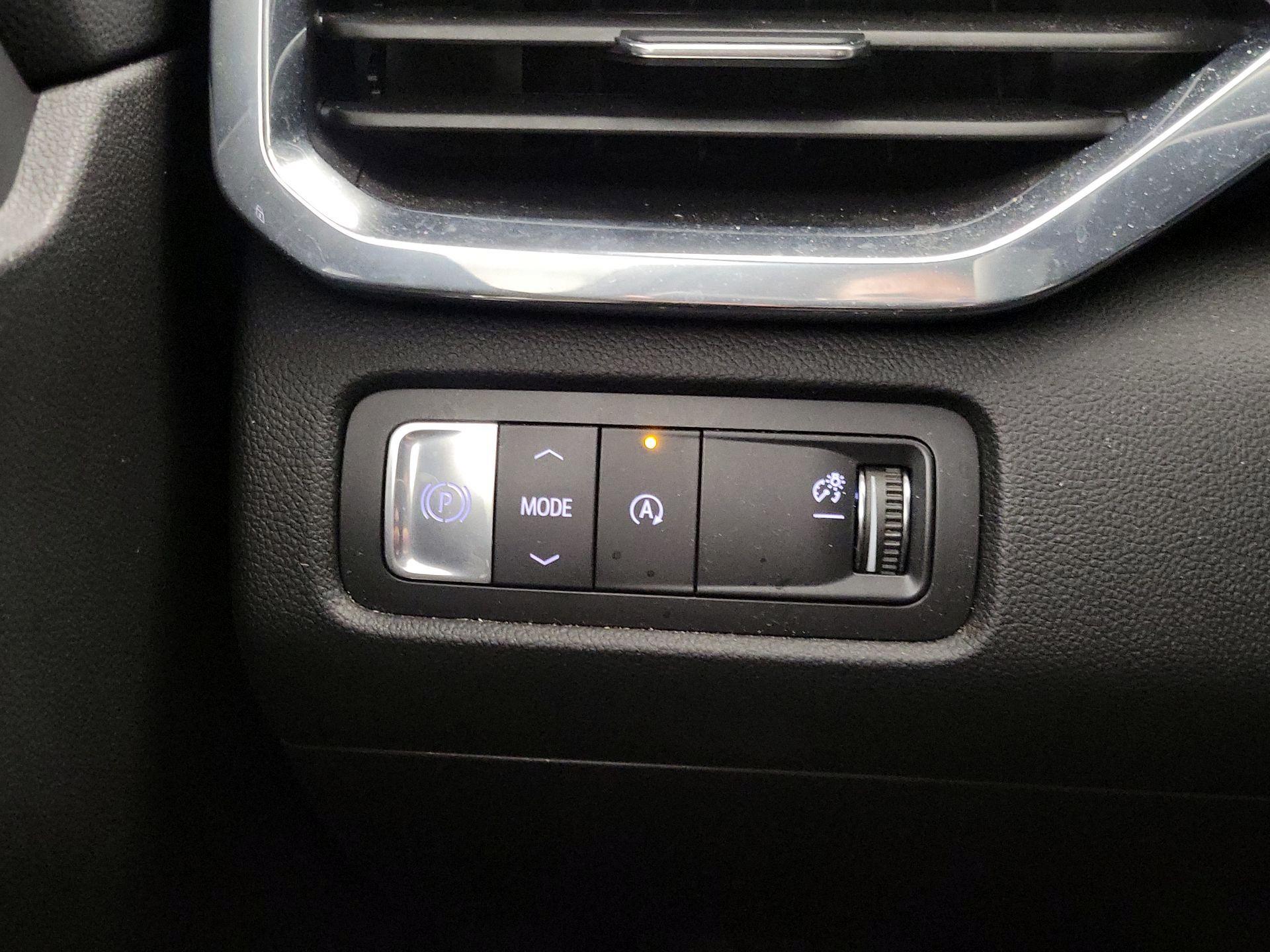 Thumbnail: 2025 GMC Acadia - 13